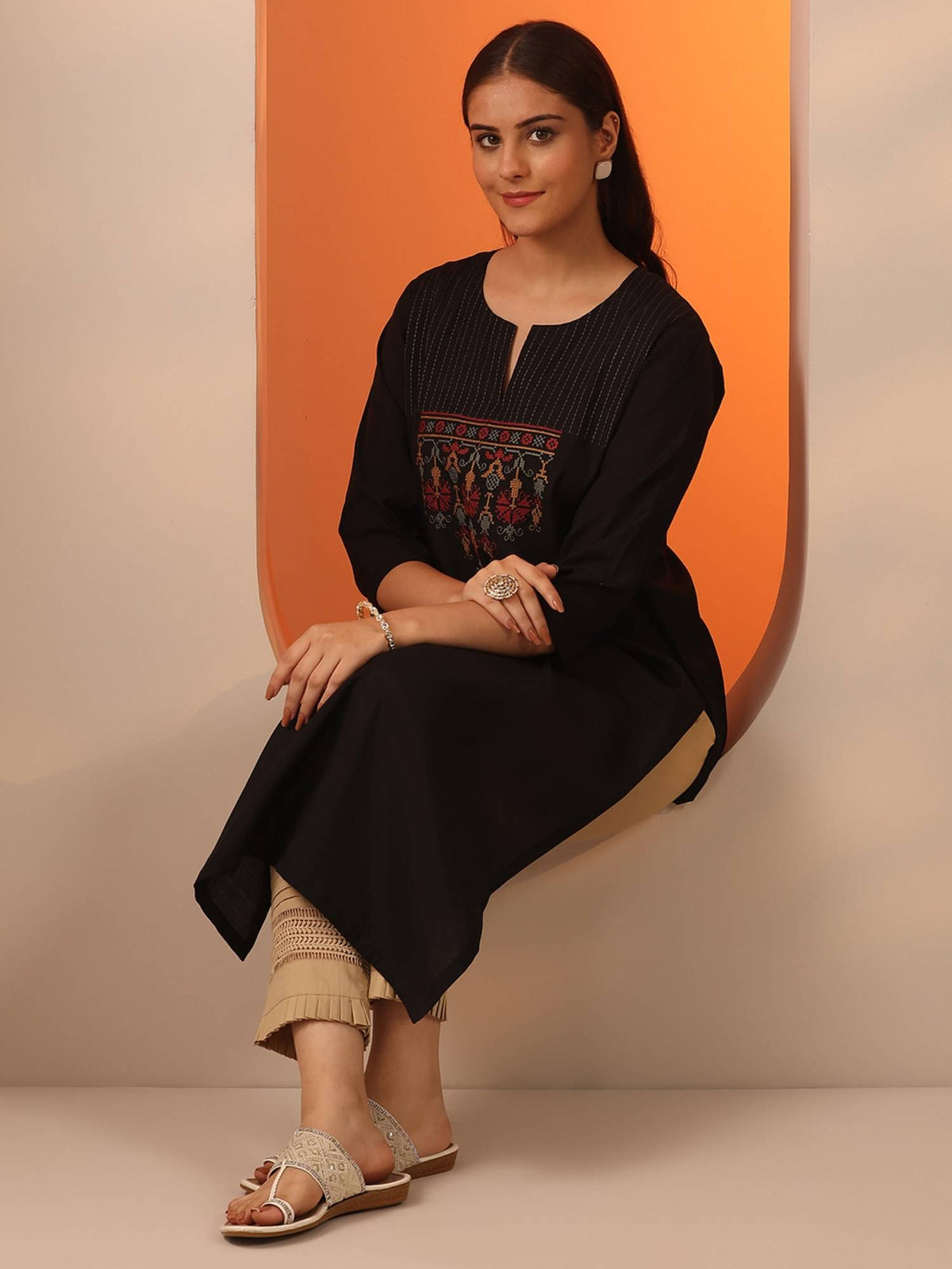 Grey Embroidered Straight Kurta | U3S - view 12