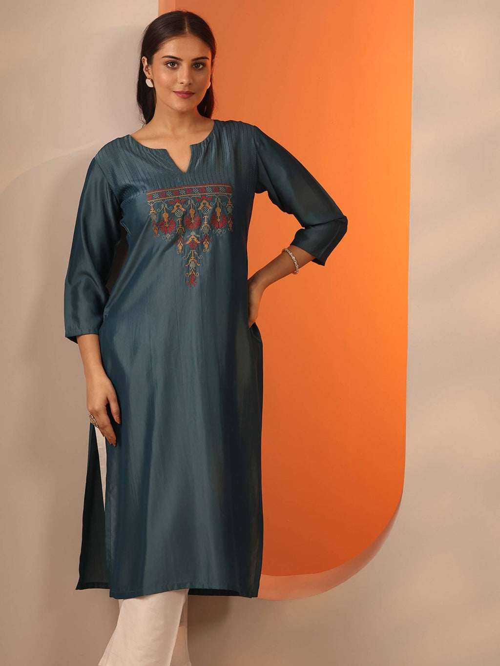 Grey Embroidered Straight Kurta | U3S - view 5