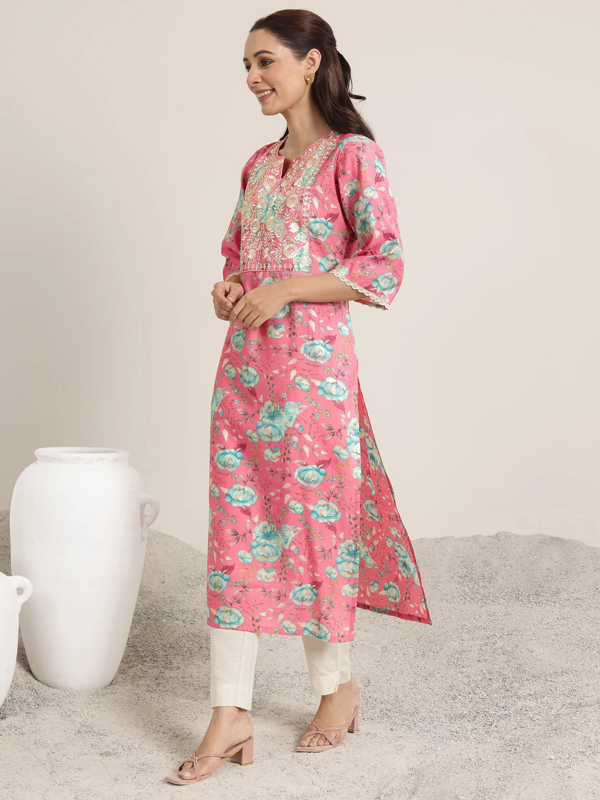 Gerua Pink Printed Silk Blend Straight Kurta