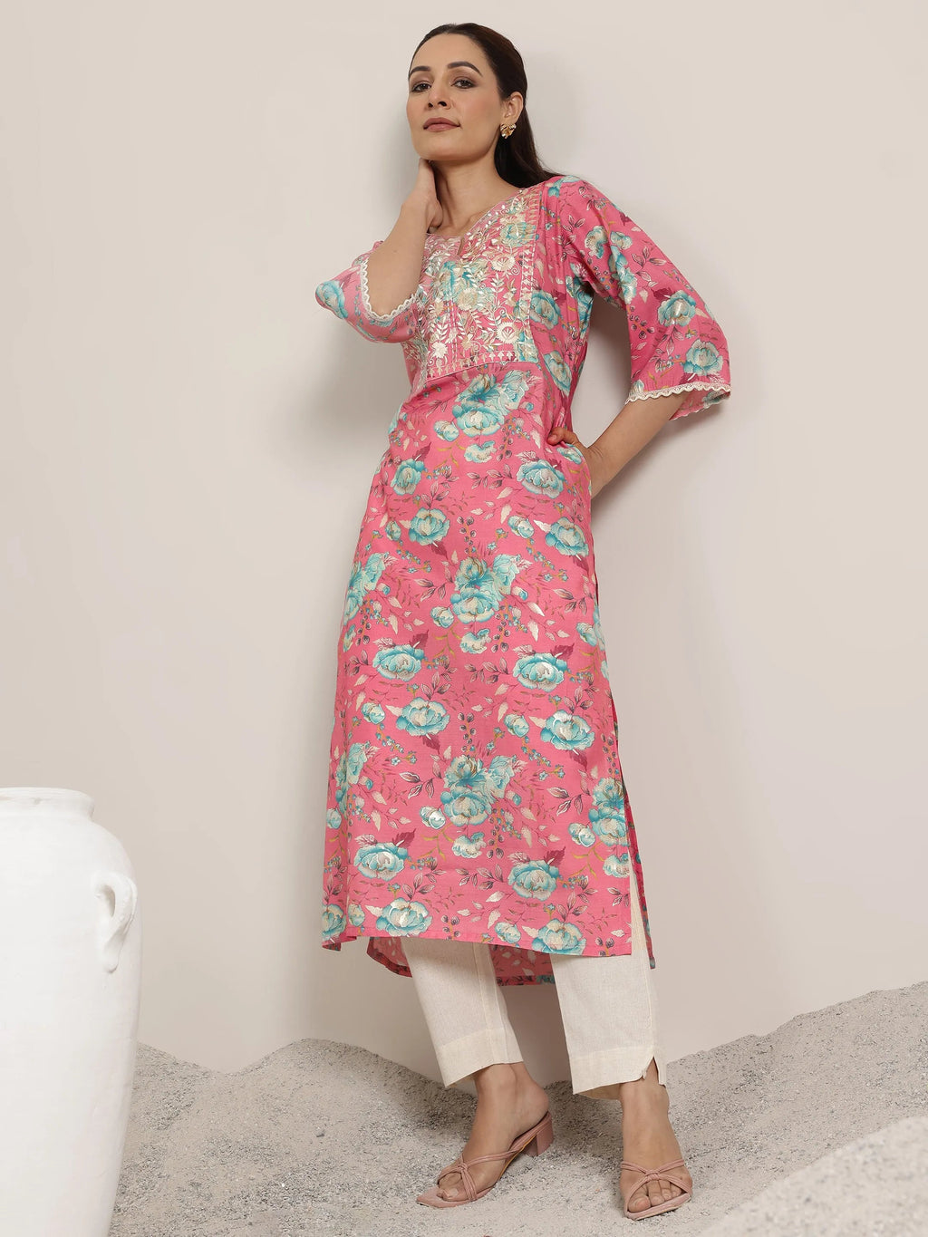 Gerua Pink Printed Silk Blend Straight Kurta