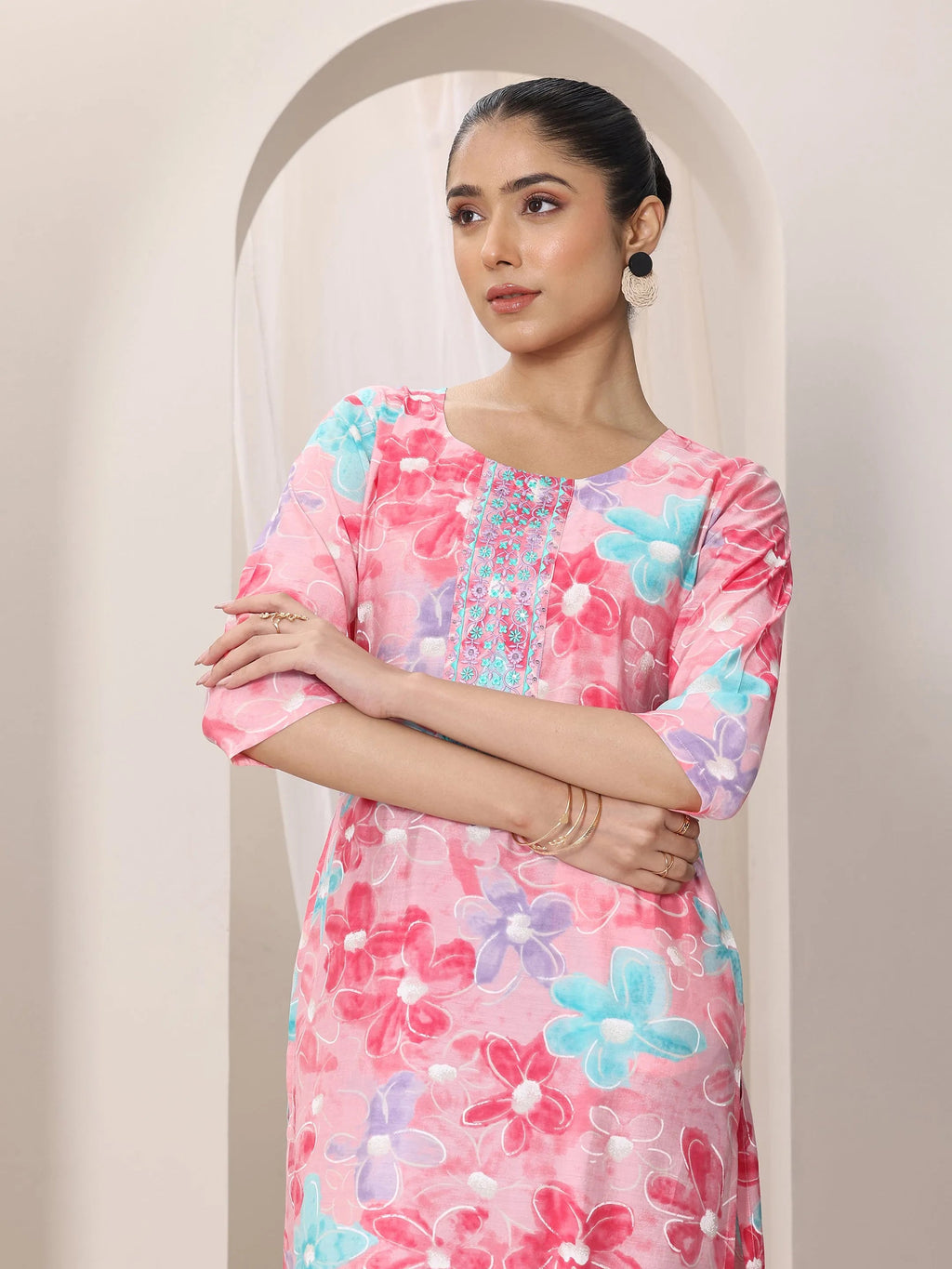 Gerua Pink Printed Silk Blend Straight Kurta