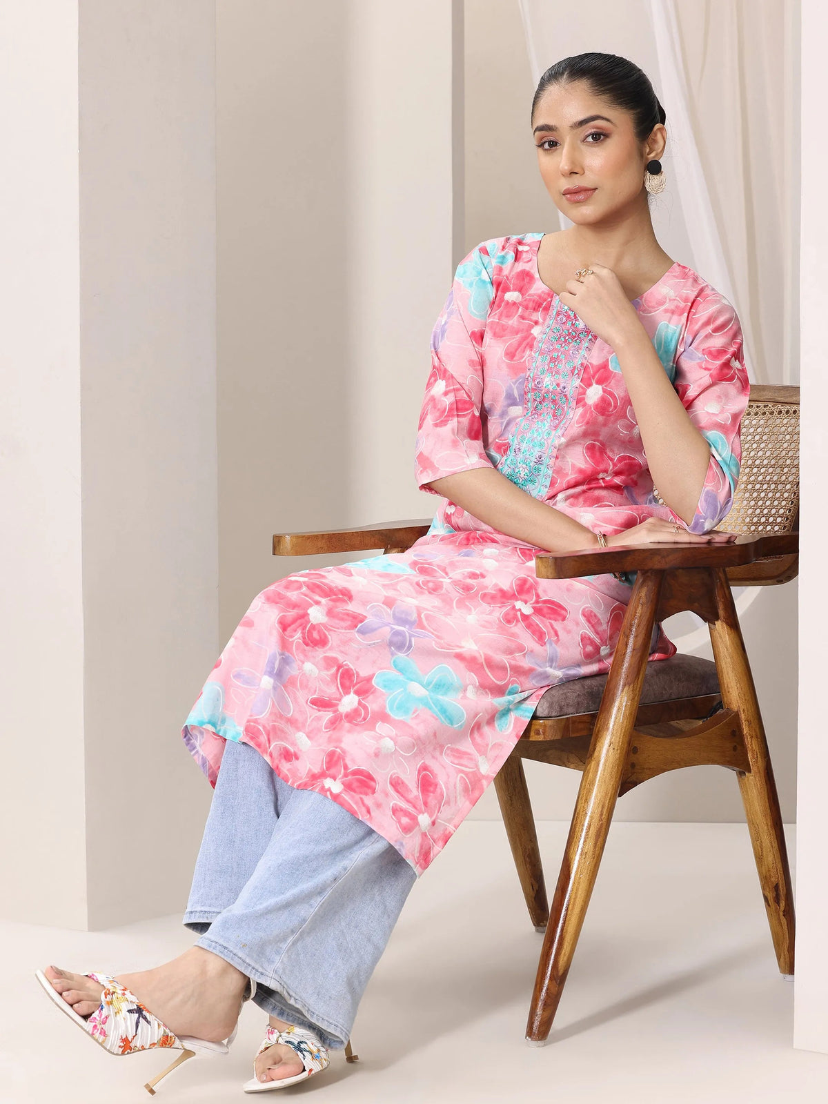 Gerua Pink Printed Silk Blend Straight Kurta