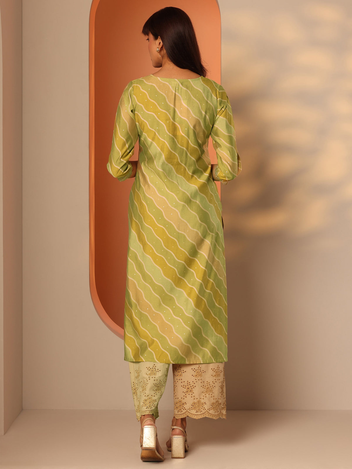 Gerua Green Printed Silk Blend Straight Kurta