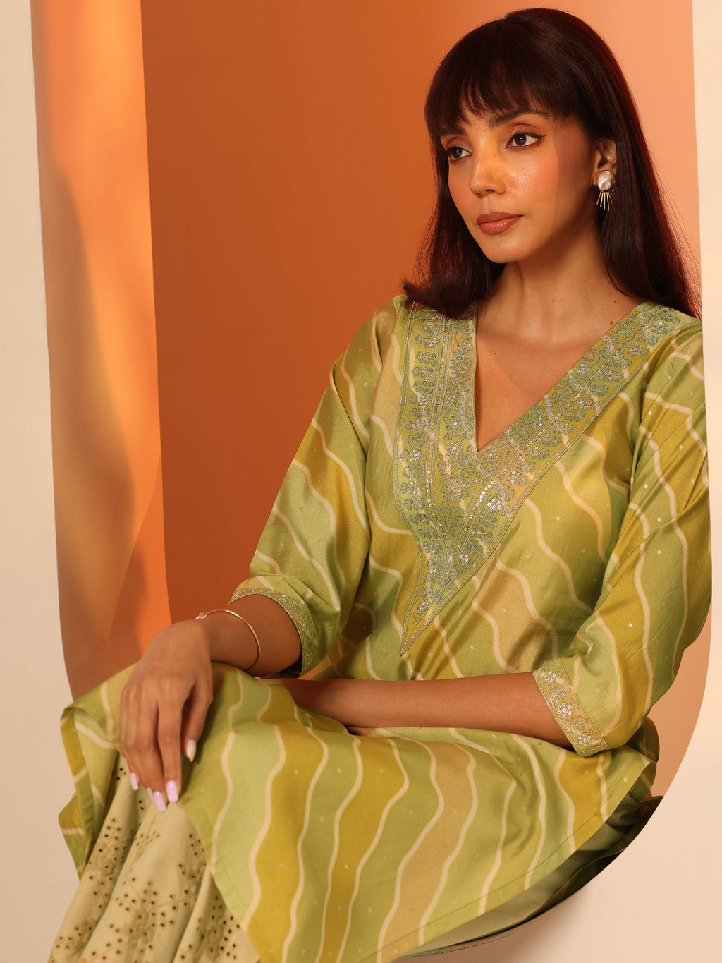 Gerua Green Printed Silk Blend Straight Kurta