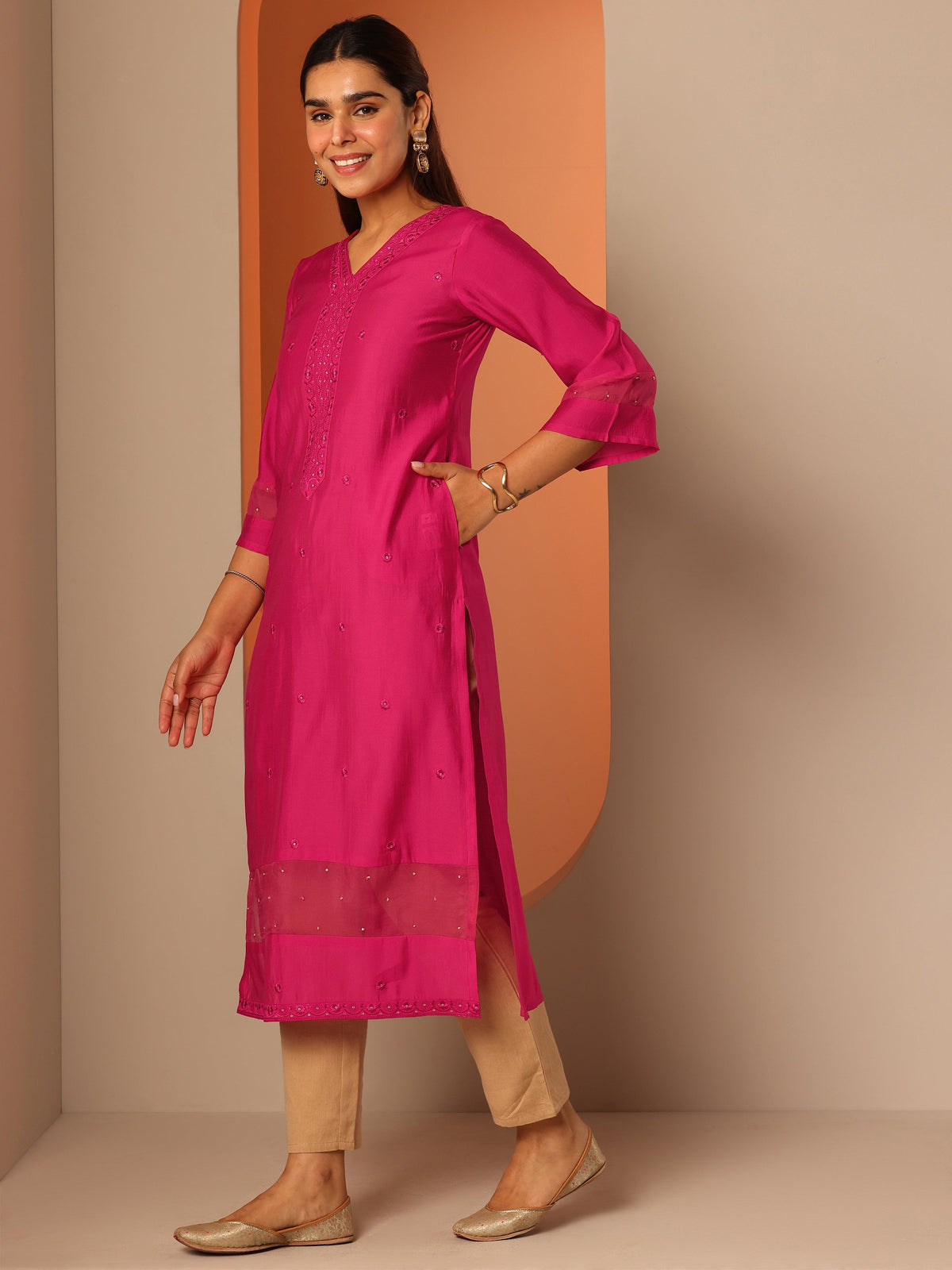 Gerua Pink Embroidered Silk Blend Straight Kurta