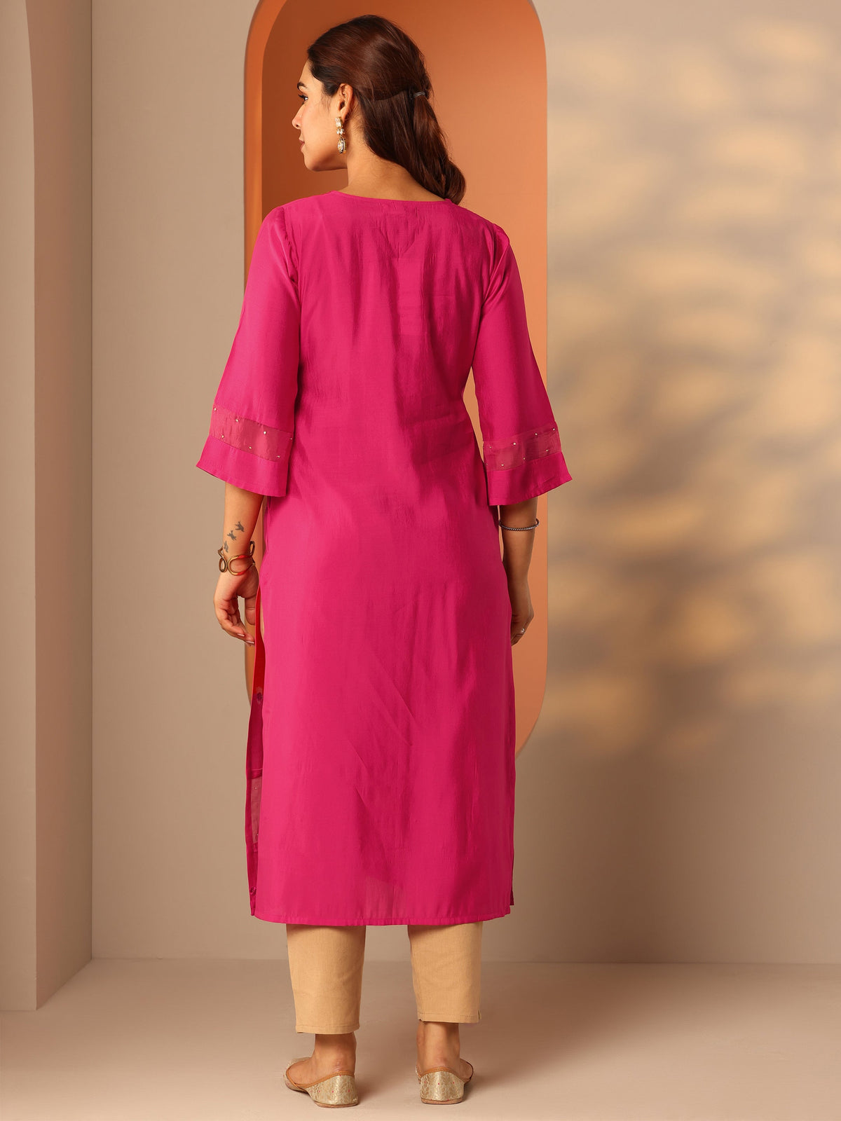 Gerua Pink Embroidered Silk Blend Straight Kurta