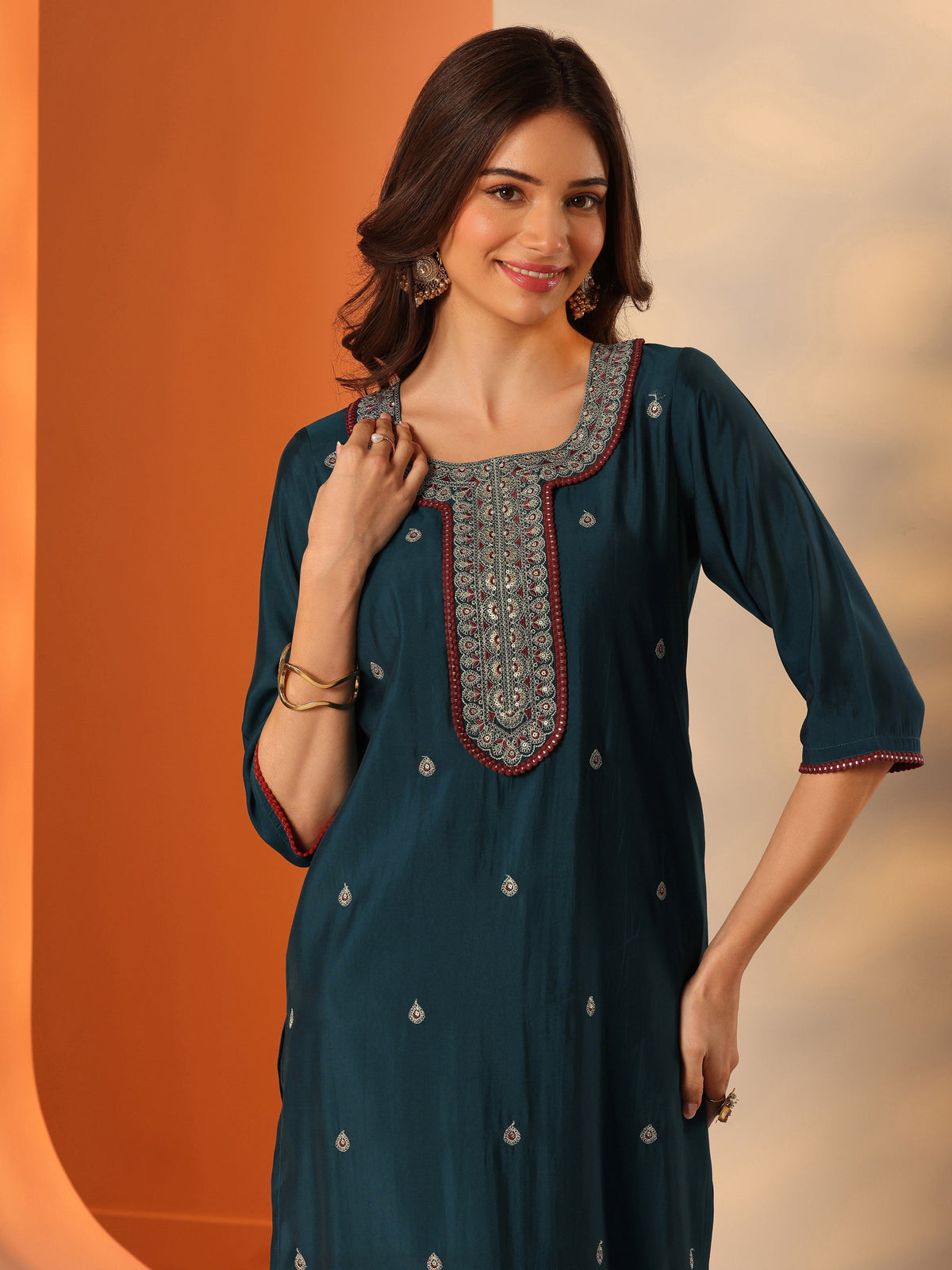 Gerua Teal Embroidered Silk Blend Straight Kurta