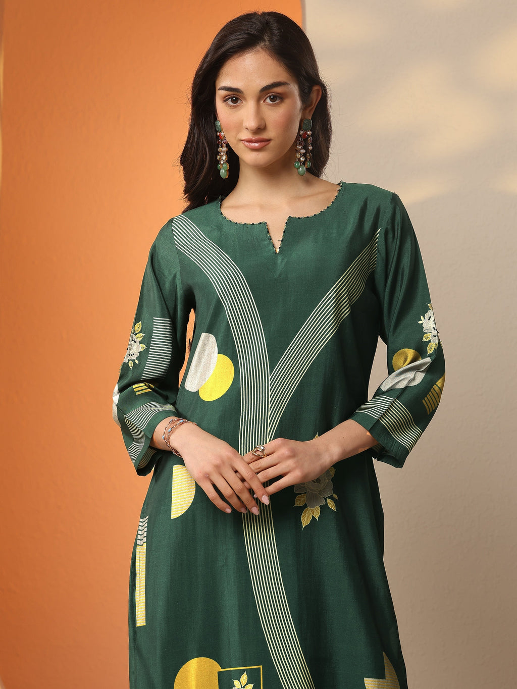 Gerua Green Printed Silk Blend Straight Kurta