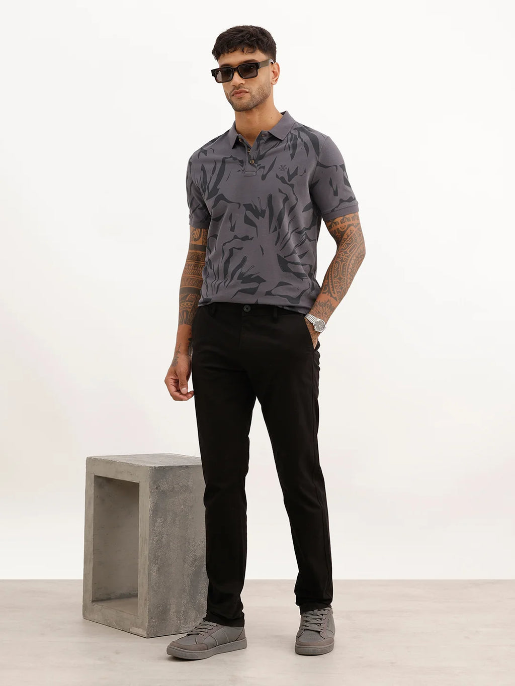 Solid Slim Fit Trouser | Black