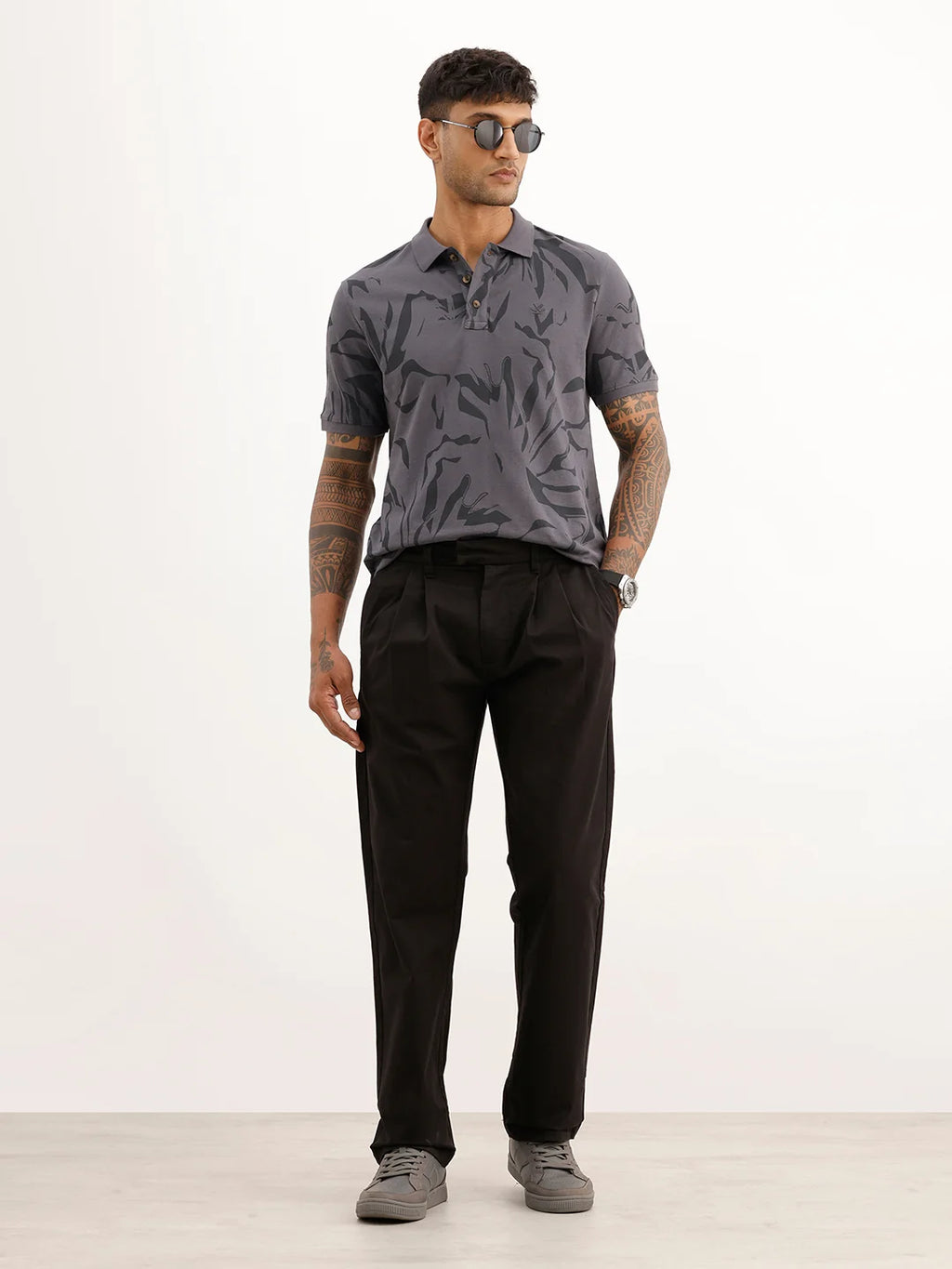 Solid Anti Fit Double Pleated Trouser | Black