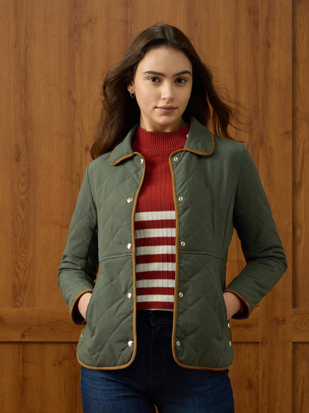 Green Solid Regular Fit Quilted Jacket | JC78 - view 6