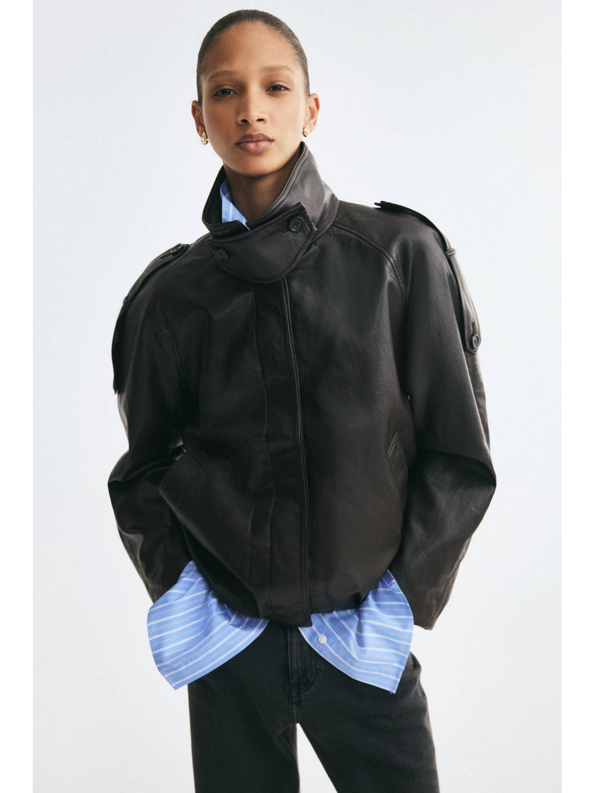 Women Black Oversized Coated Jacket | JC78 - view 8
