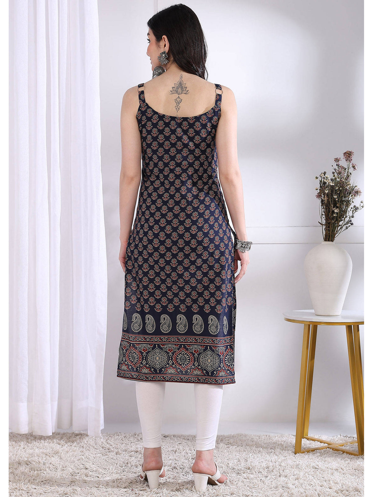 Women Maroon Floral Kurta | KDG - view 27