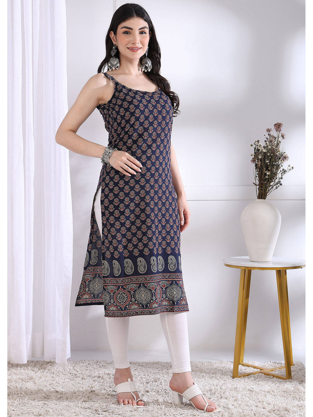 Women Maroon Floral Kurta | KDG - view 28