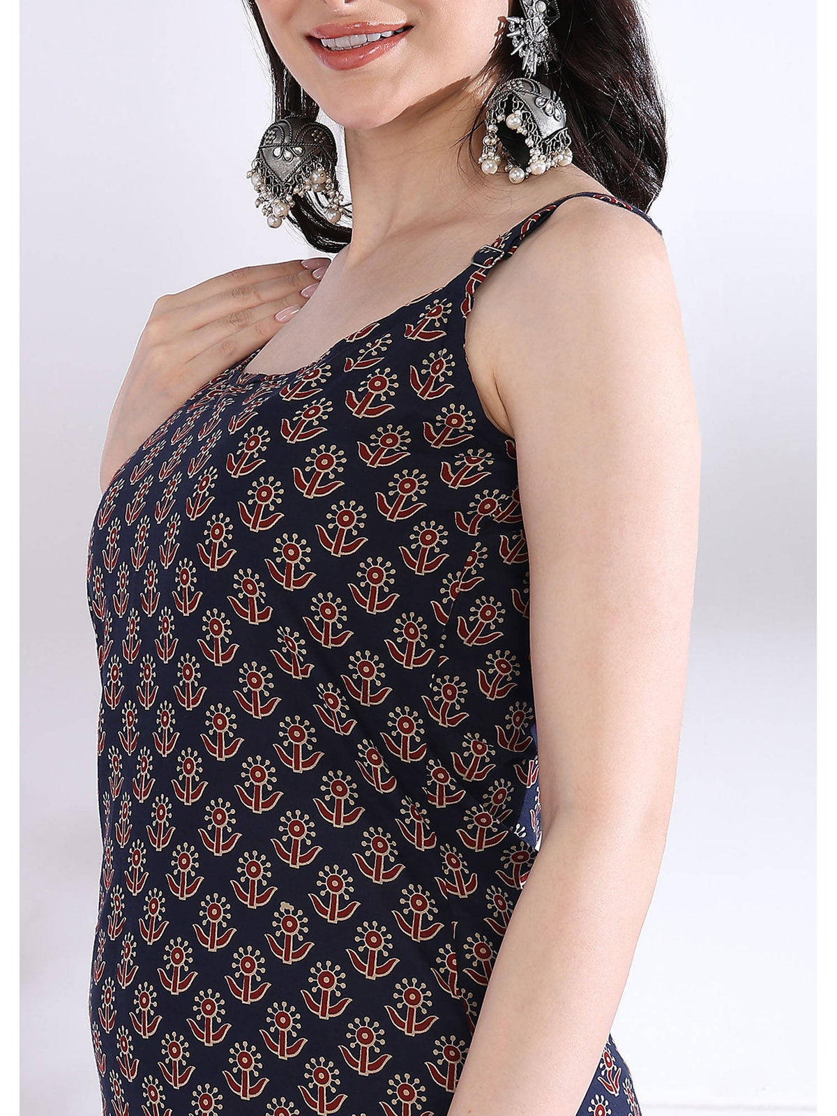 Women Maroon Floral Kurta | FY93 - view 30