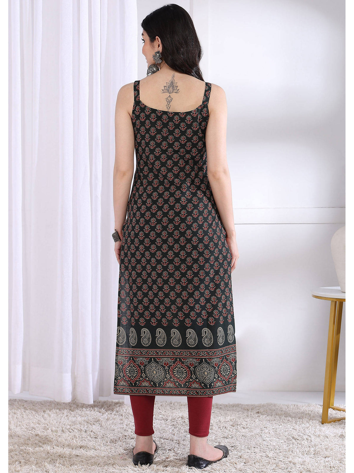Women Maroon Floral Kurta | FY93 - view 18