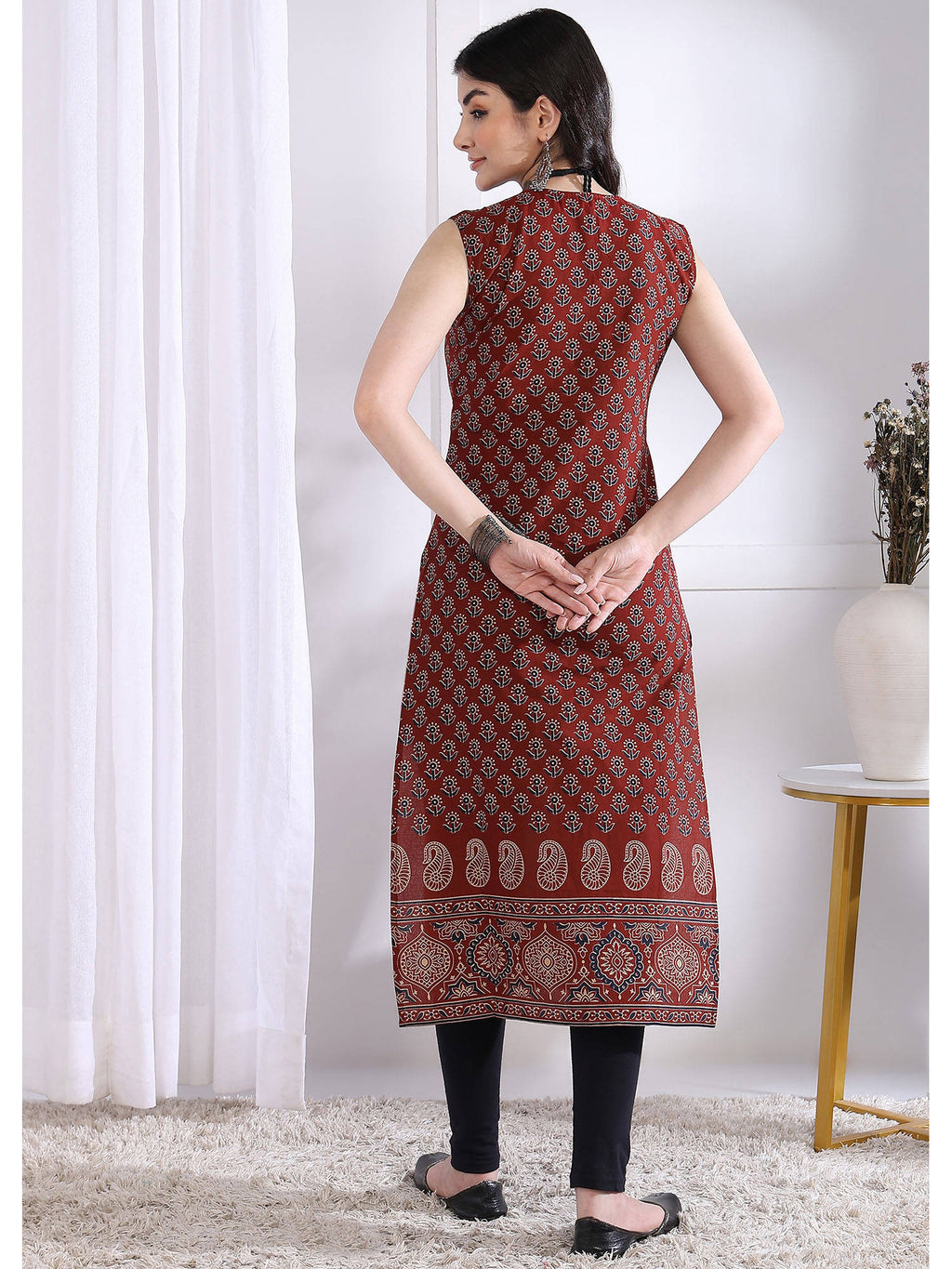 Women Maroon Floral Kurta | KDG - view 2
