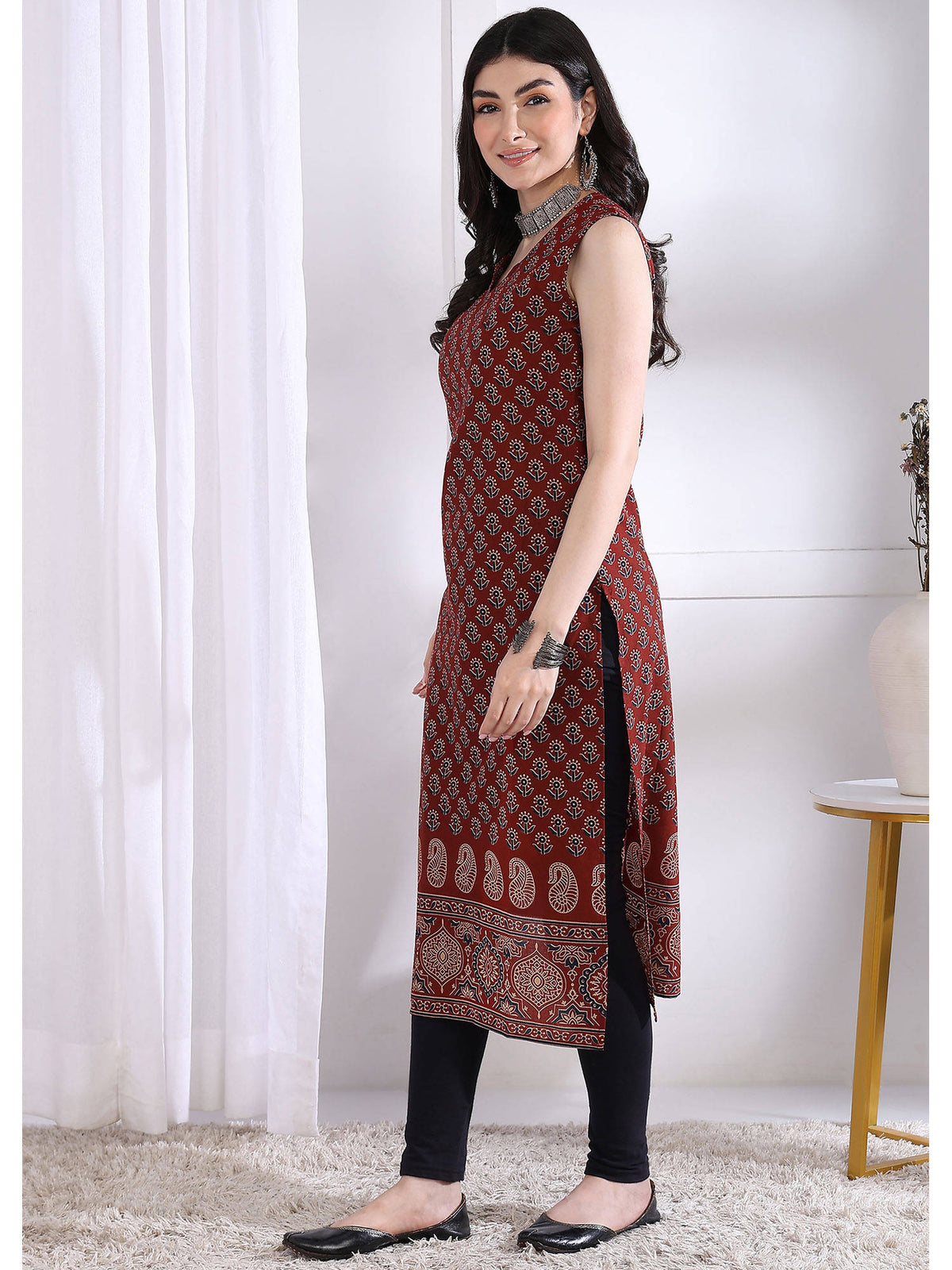 Women Maroon Floral Kurta | KDG - view 4