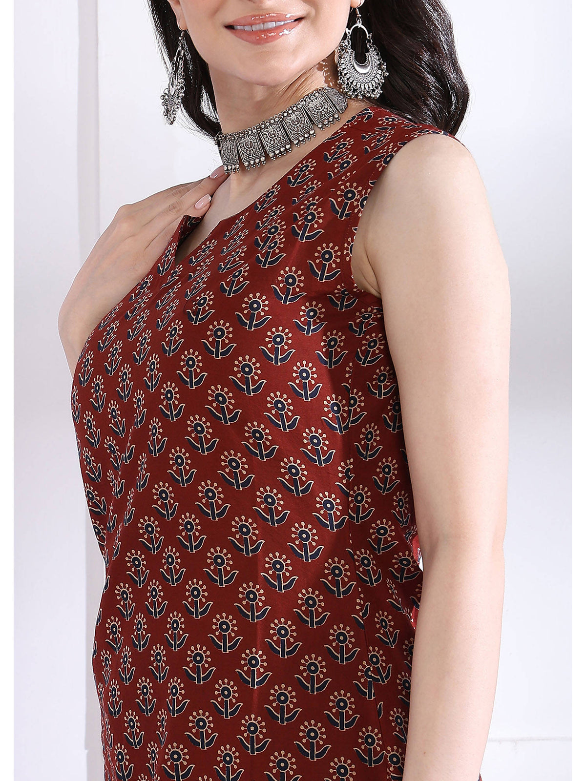 Women Maroon Floral Kurta | KDG - view 5