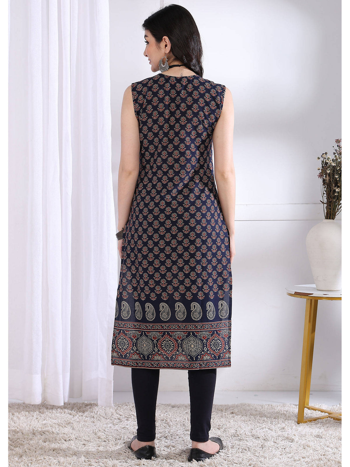 Women Maroon Floral Kurta | FY93 - view 10