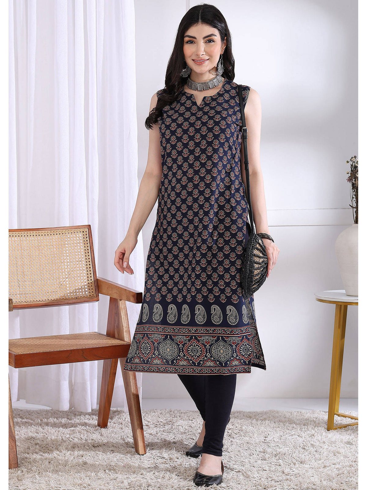 Women Maroon Floral Kurta | KDG - view 15