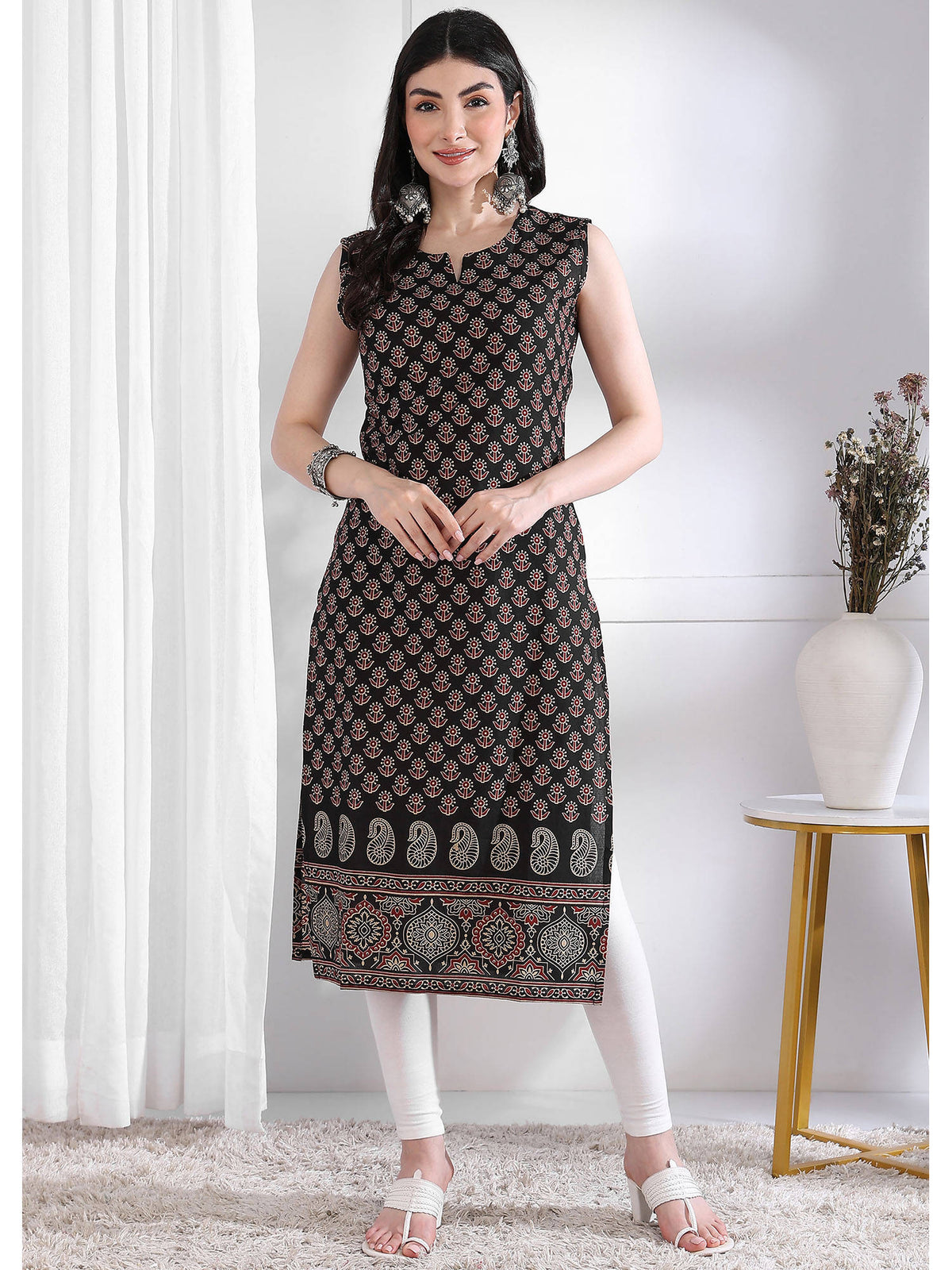 Women Maroon Floral Kurta | KDG - view 24