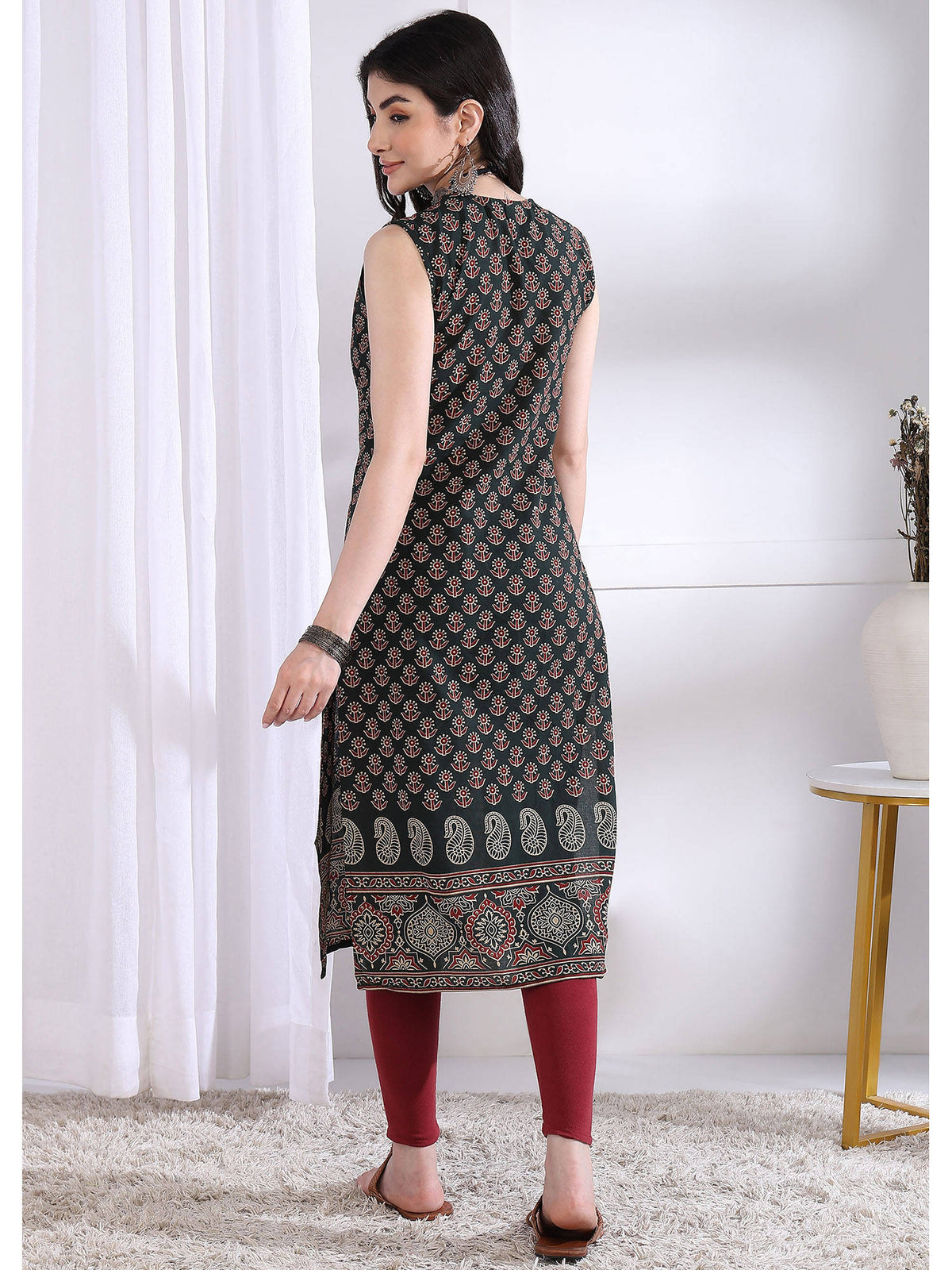 Women Maroon Floral Kurta | FY93 - view 27