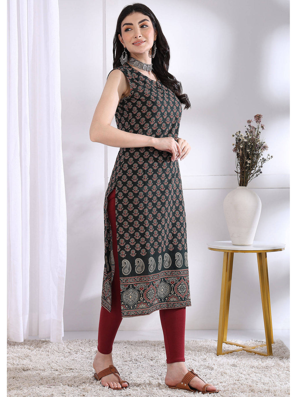 Women Maroon Floral Kurta | FY93 - view 28