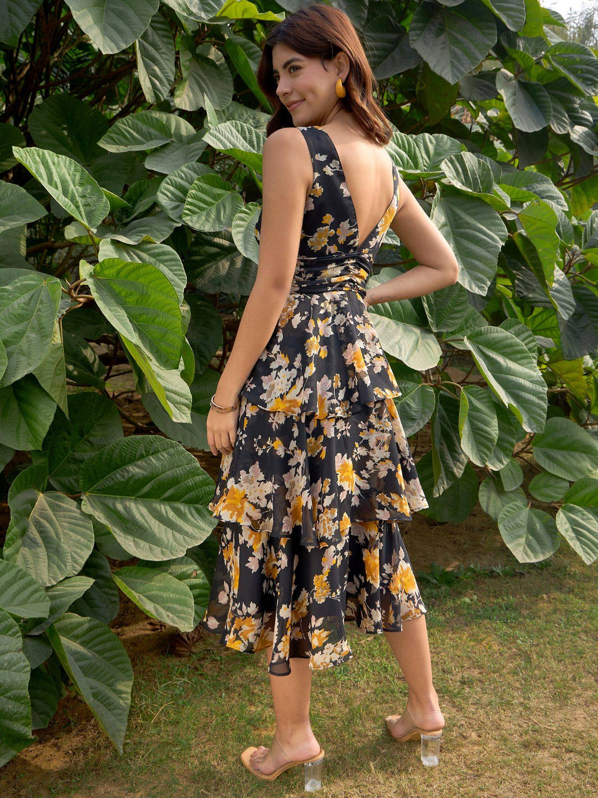 Women Black V-Neck Floral Printed Midi Dress | D56 - view 3
