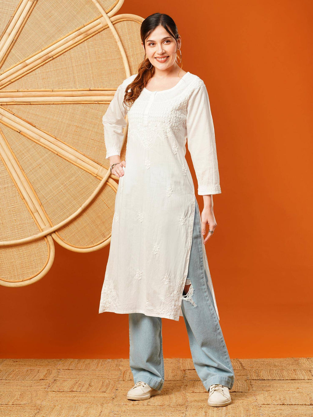Hand Embroidered White Lucknowi Chikankari Cotton Kurta [A100376] | FY93 - view 6