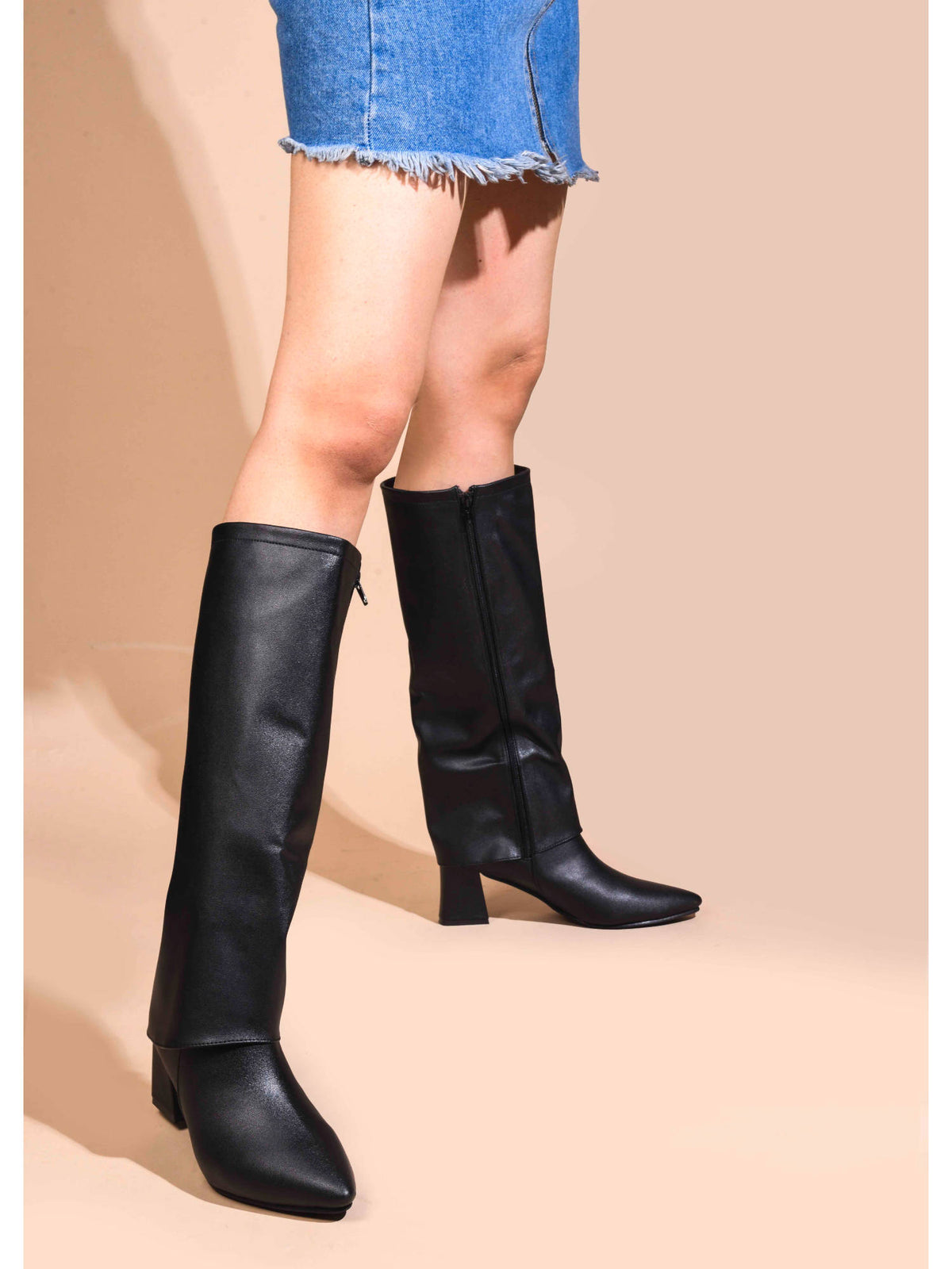 Womens Black Knee High Slouch Casual Boots | BT61 - view 1