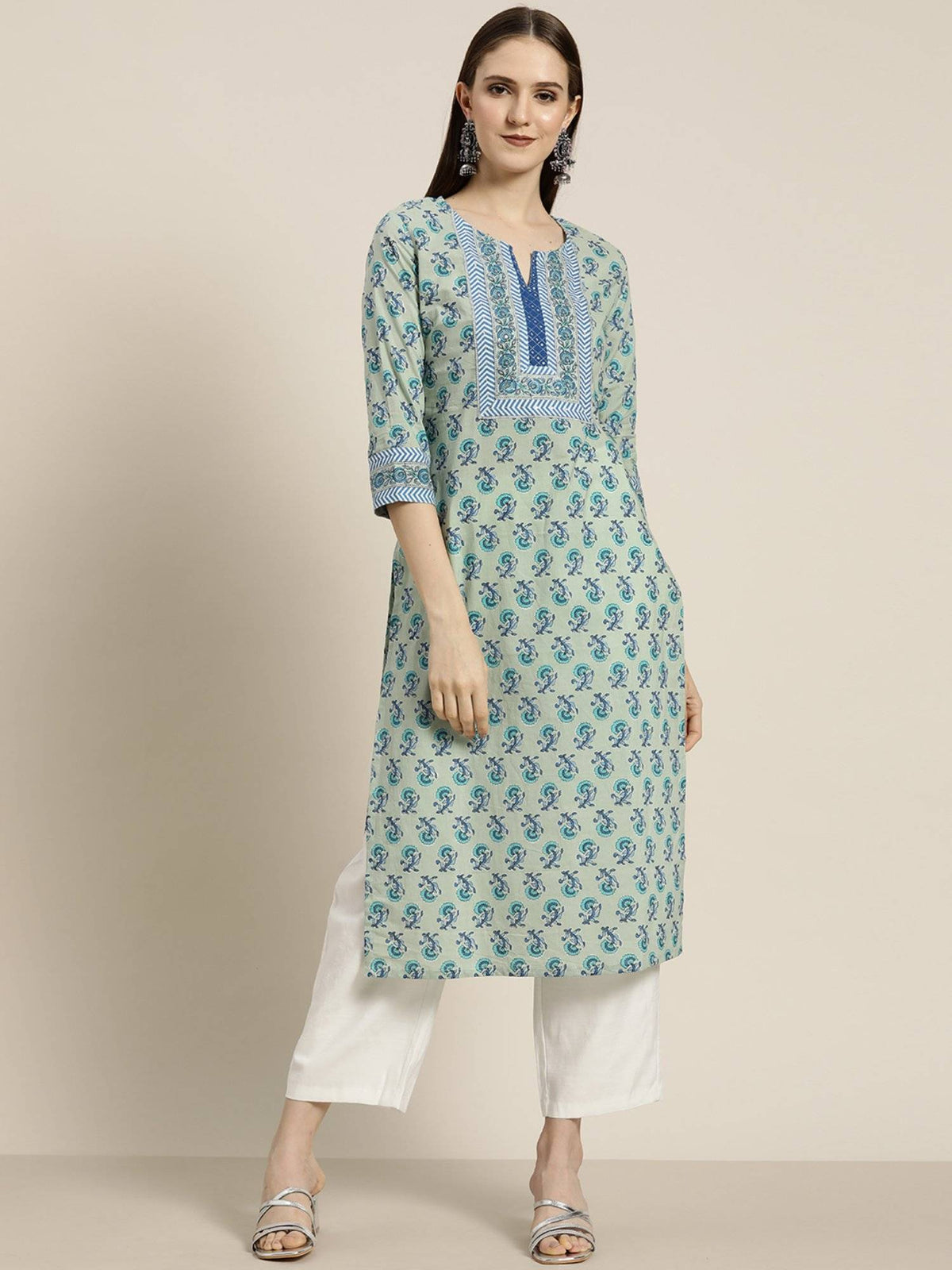 Women Blue Floral Printed Straight Kurta | U3S - view 1