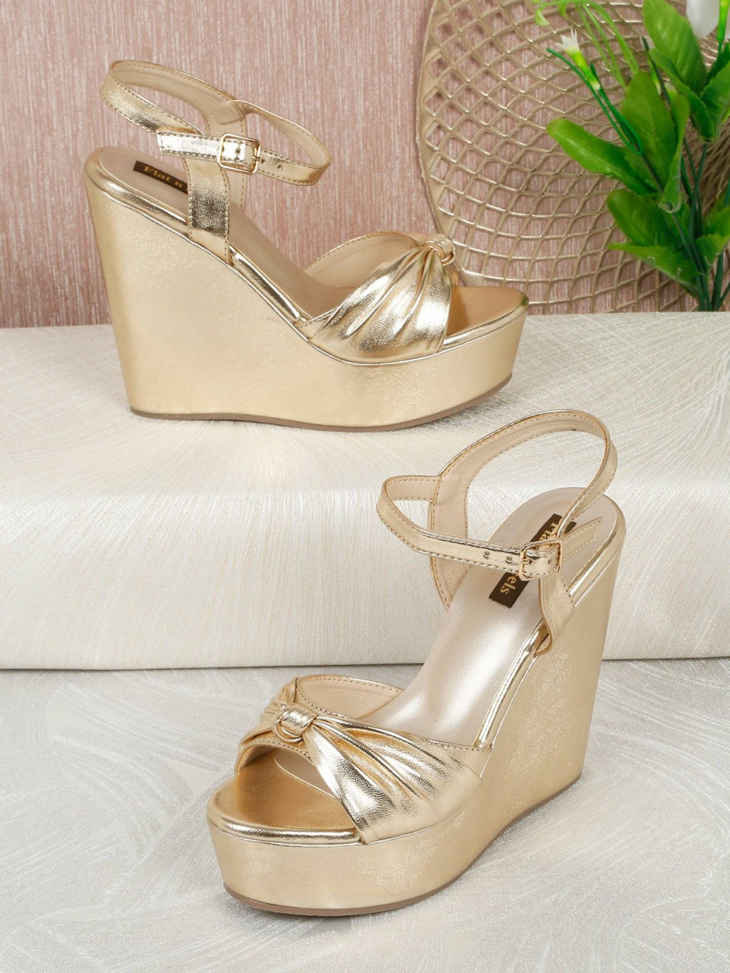 Women Gold Wedges Heels | H78 - view 7