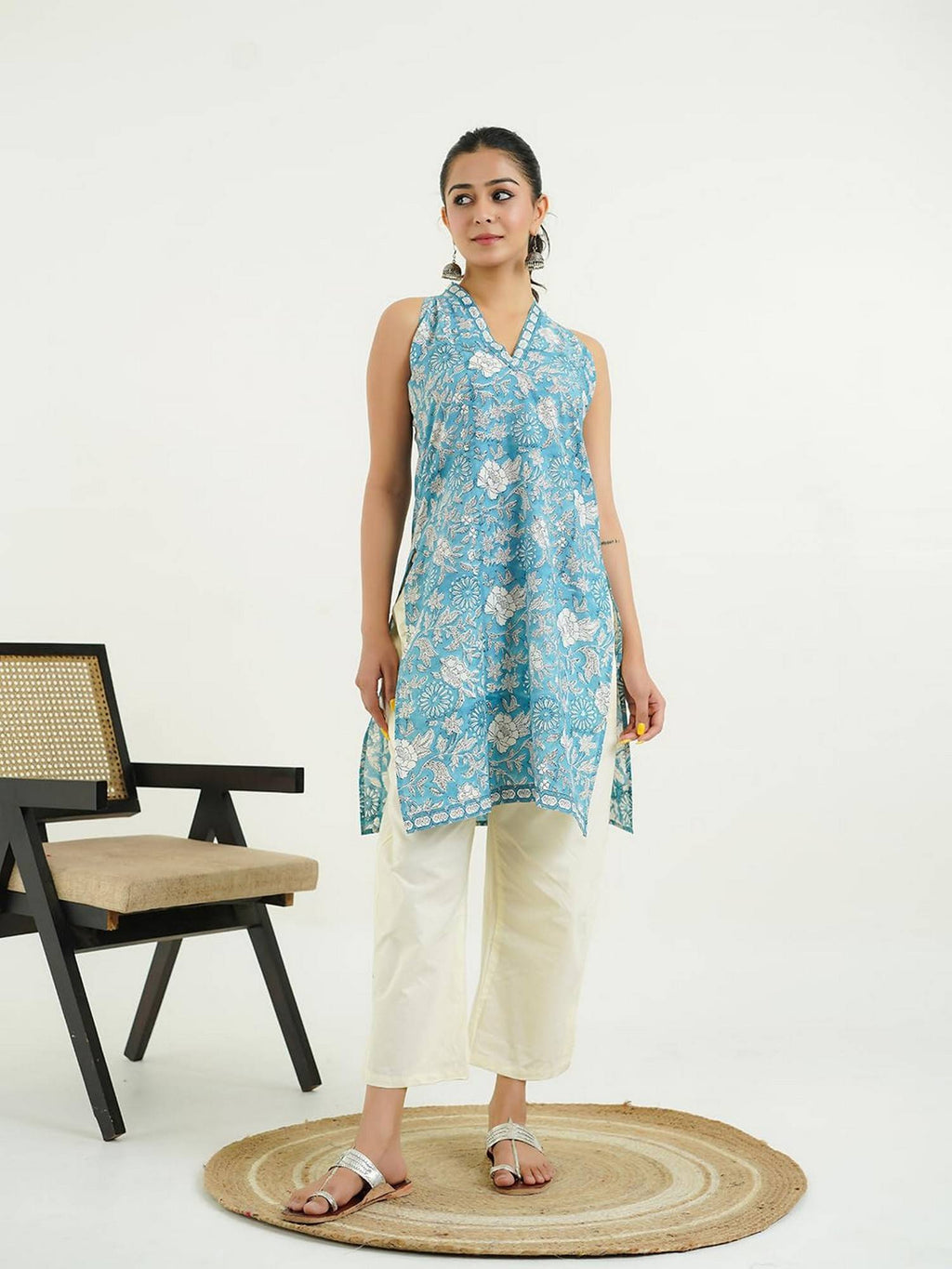 Women Indigo V-Neck Sleeveless Kurta | FY93 - view 40