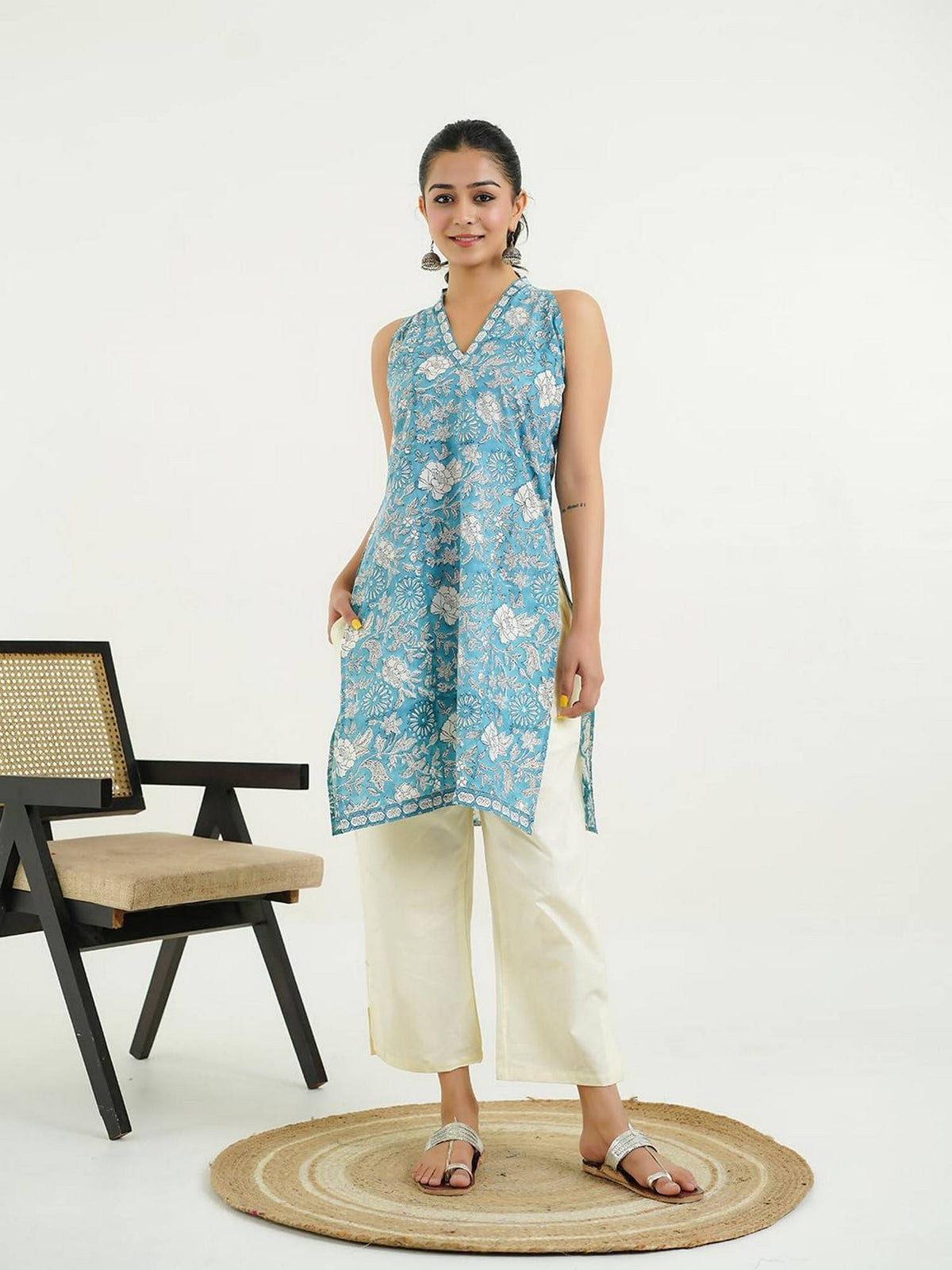 Women Indigo V-Neck Sleeveless Kurta | FY93 - view 41