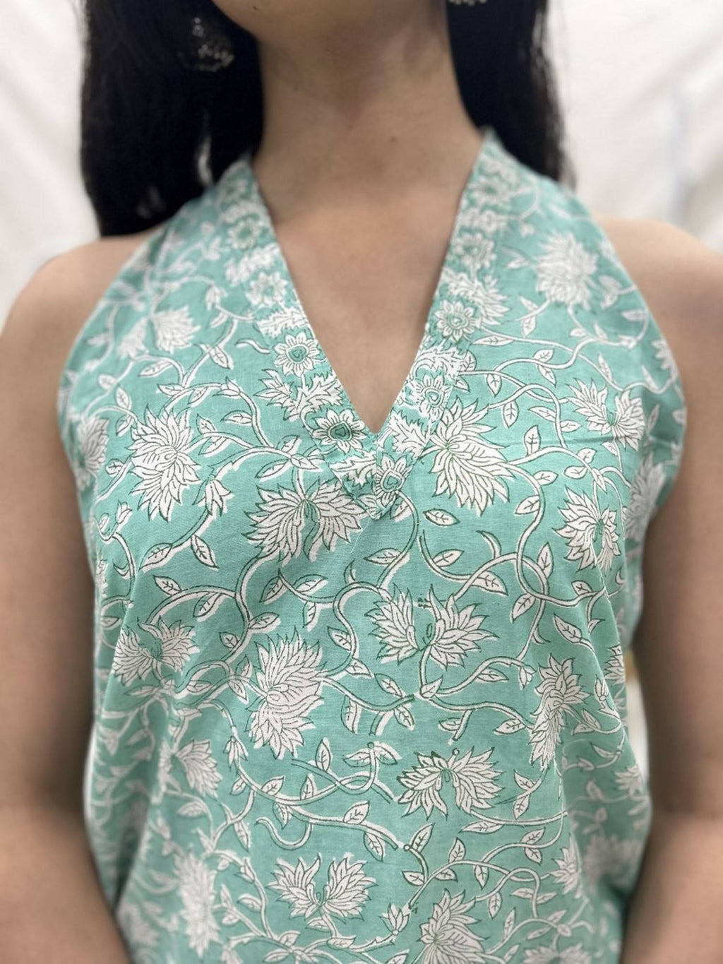 Women Indigo V-Neck Sleeveless Kurta | KDG - view 21