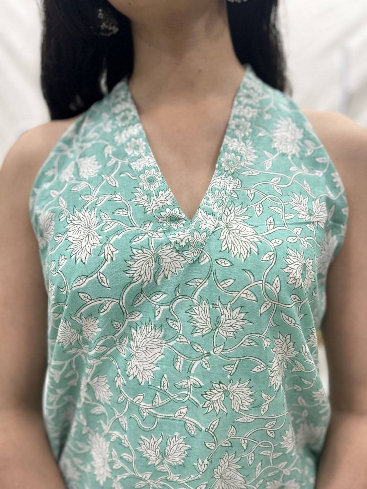 Women Indigo V-Neck Sleeveless Kurta | KDG - view 21