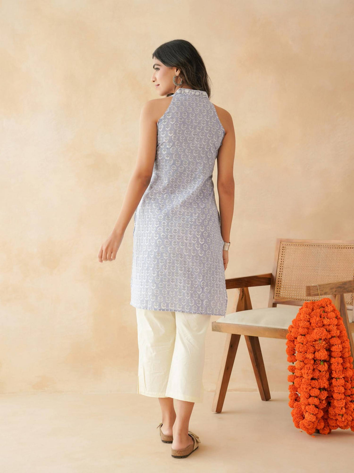 Women Indigo V-Neck Sleeveless Kurta | FY93 - view 19