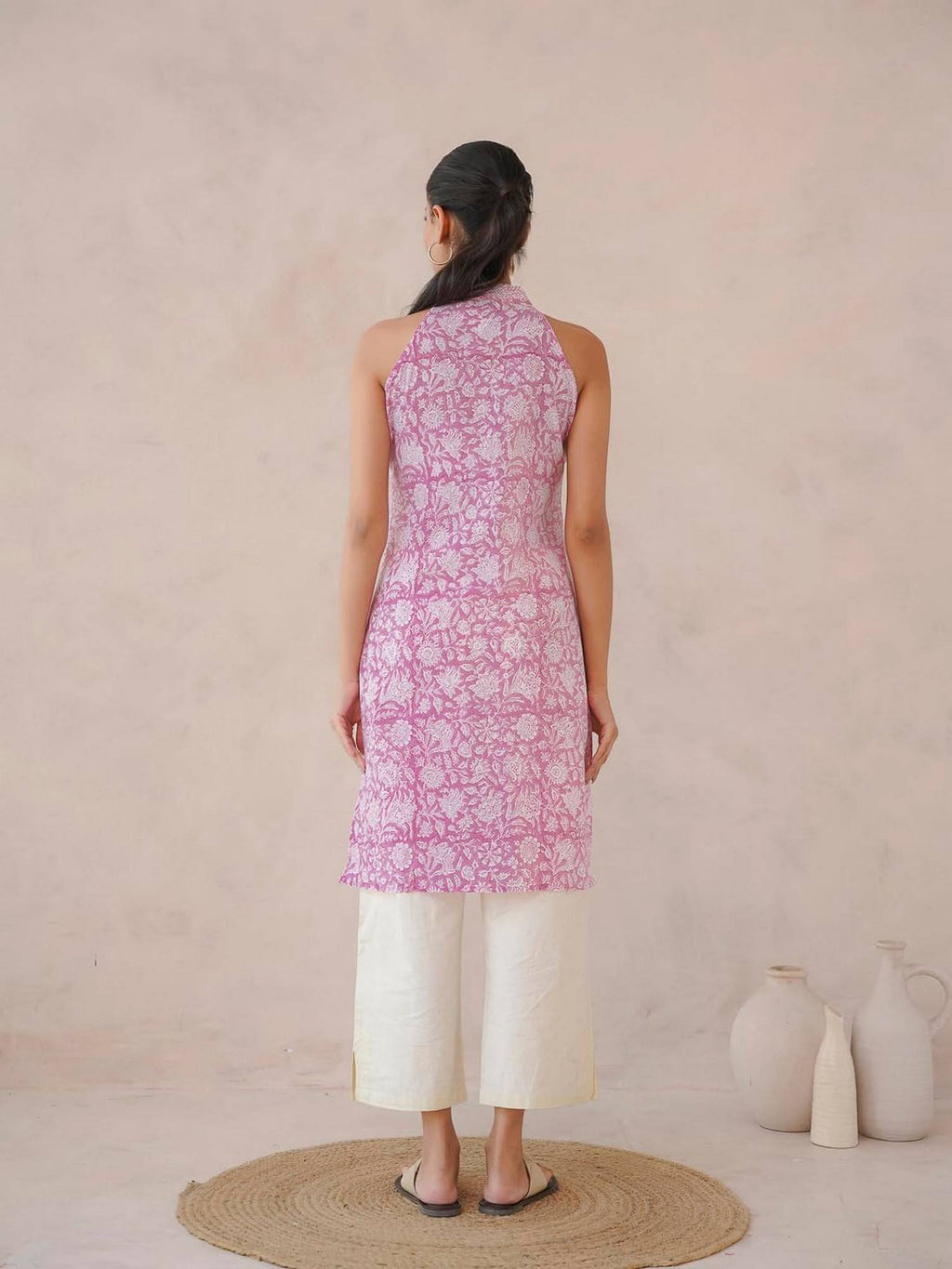 Women Indigo V-Neck Sleeveless Kurta | FY93 - view 9