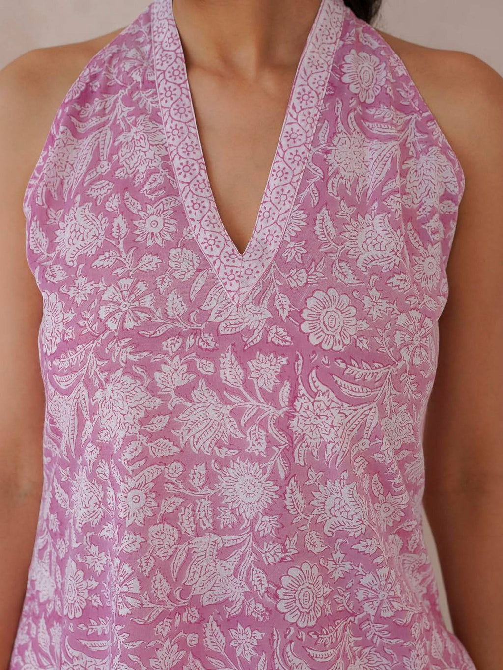 Women Indigo V-Neck Sleeveless Kurta | FY93 - view 10