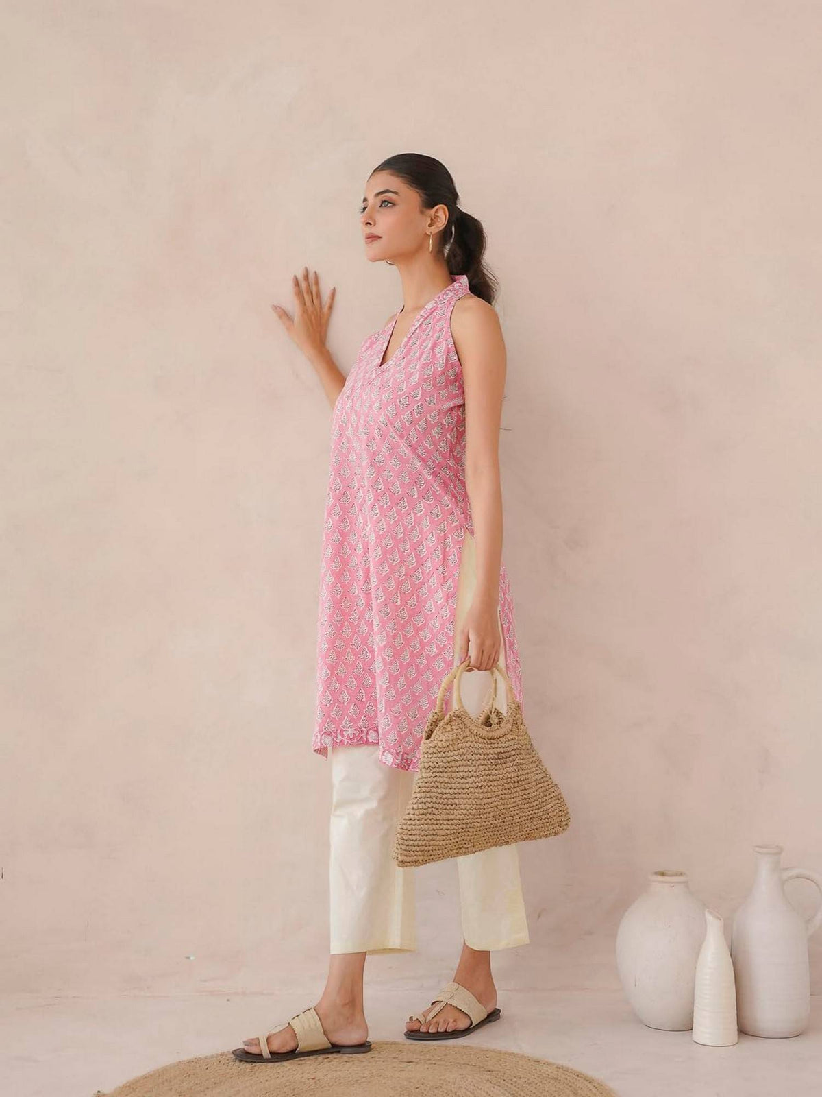 Women Indigo V-Neck Sleeveless Kurta | KDG - view 7