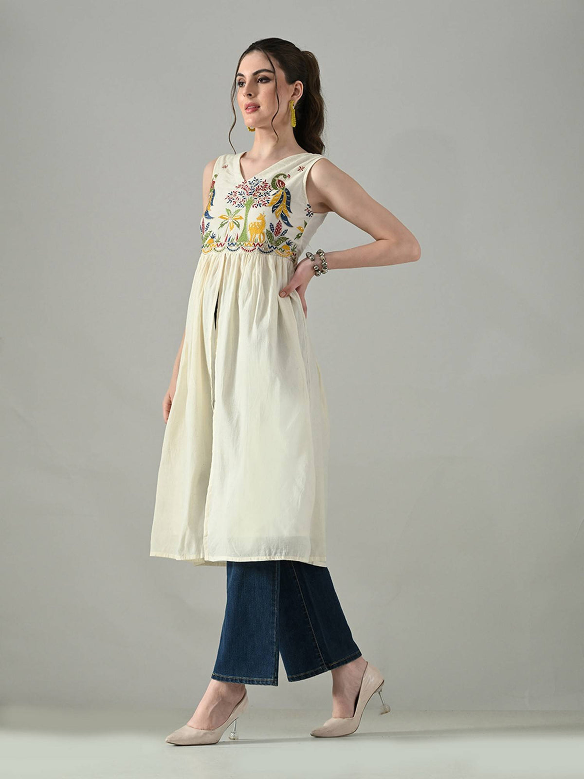 Women Off White Cotton V-Neck Embroidered Kurta | U3S - view 2