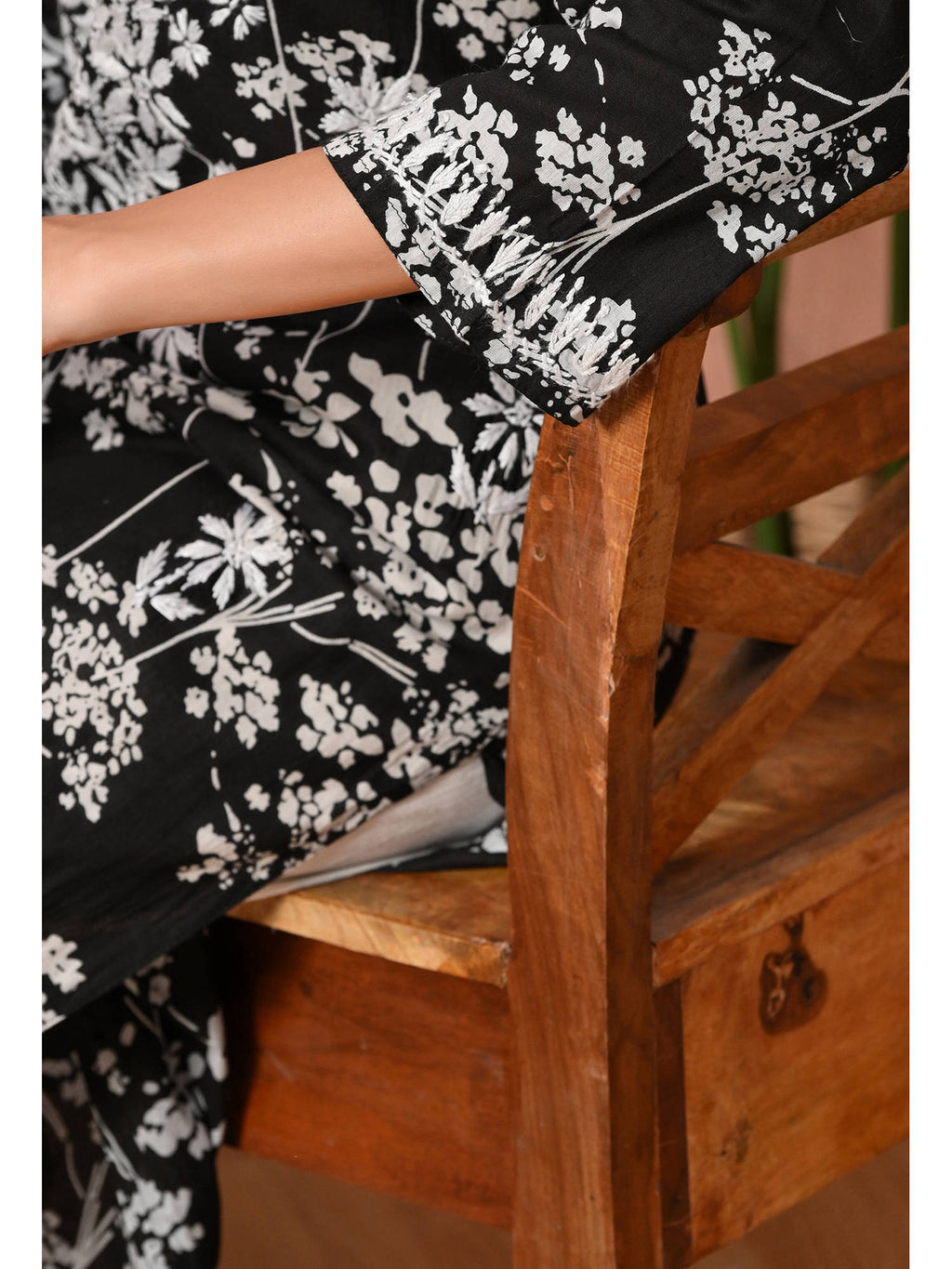 Women Blue Embroidered Mulmul Kurta | KDG - view 60