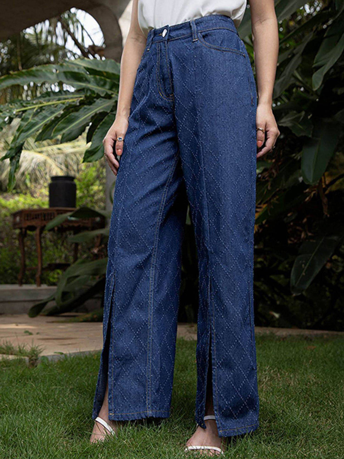 Women Indigo Blue Harlequin-Distressed Denim Jeans | RF89 - view 3