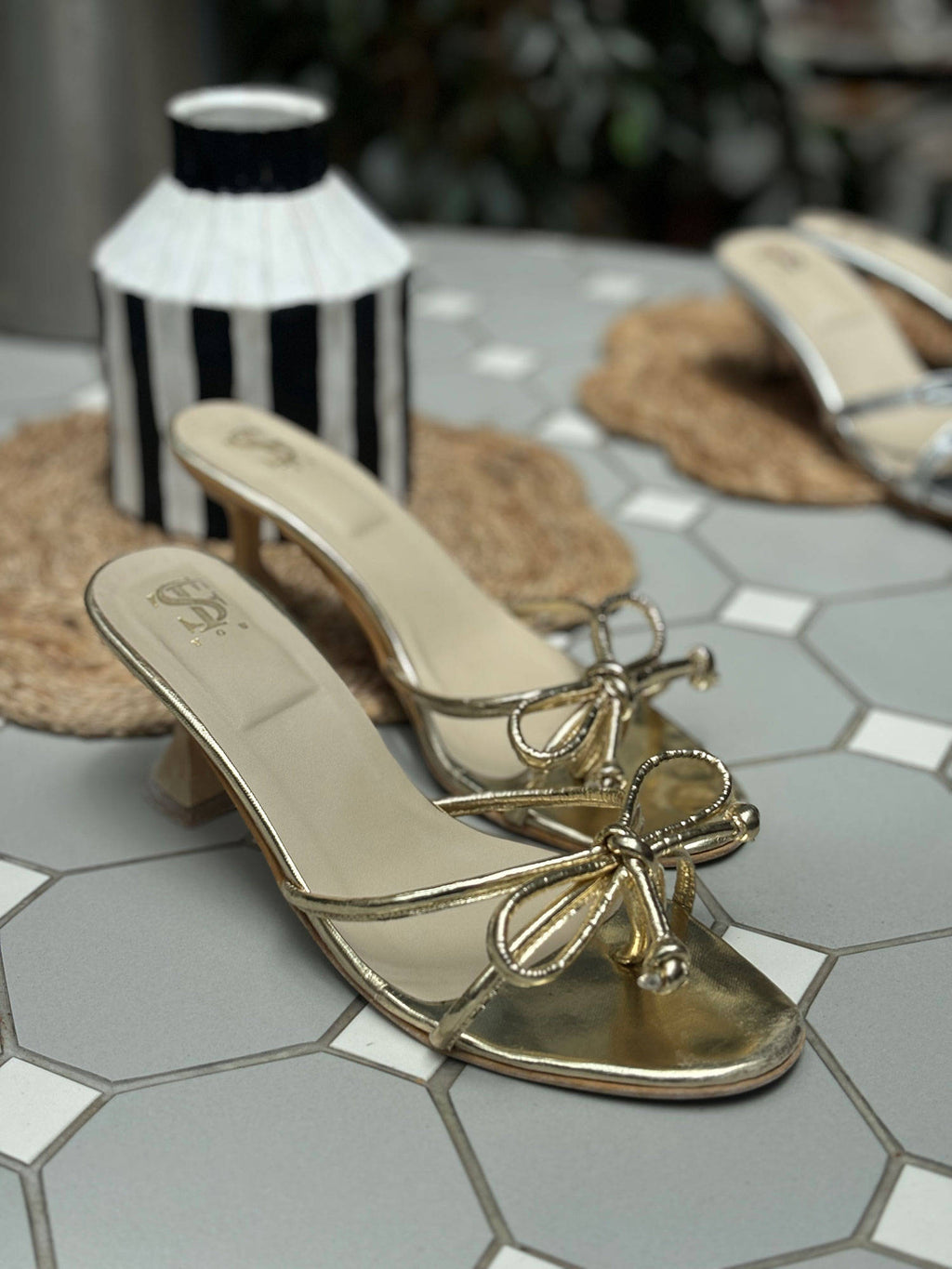 Gold Bow Heels | H78 - view 2