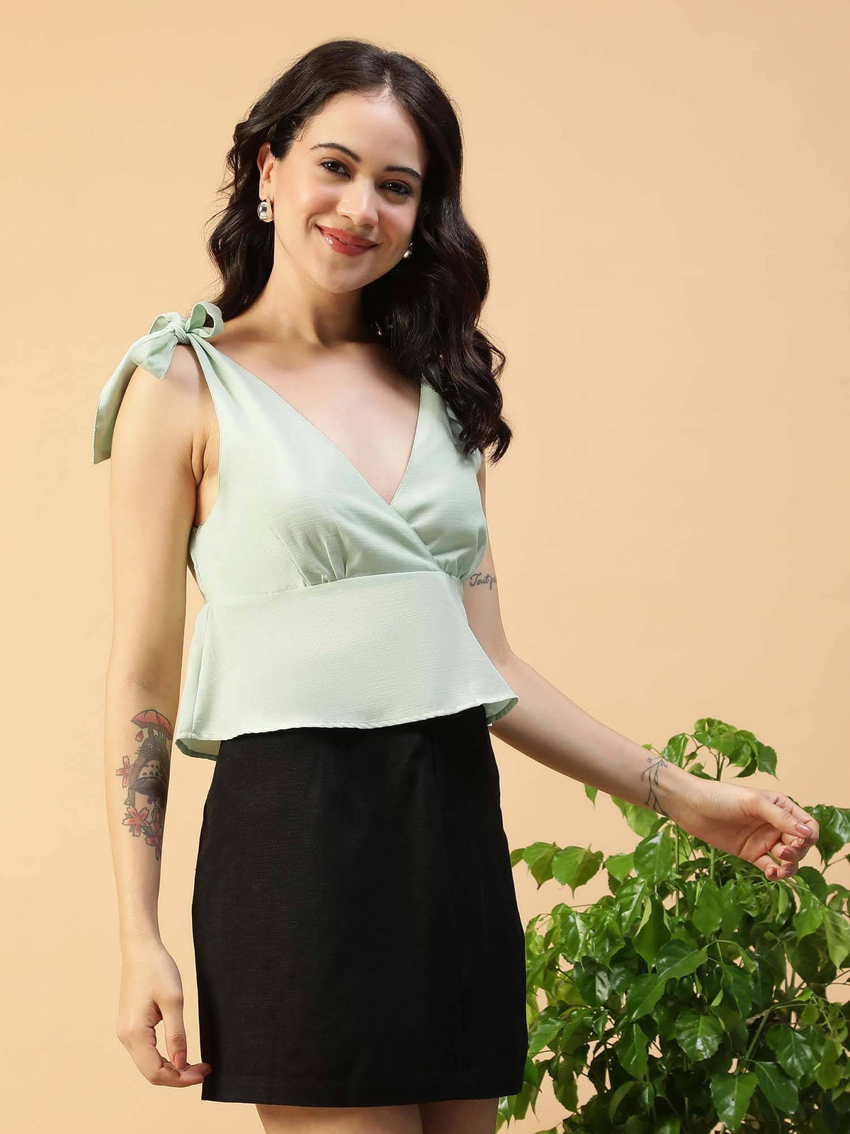 Women Solid Light Green V-Neck Tie-Up Detail Shoulder Strap Slub Fabric Peplum Top | pt51 - view 4