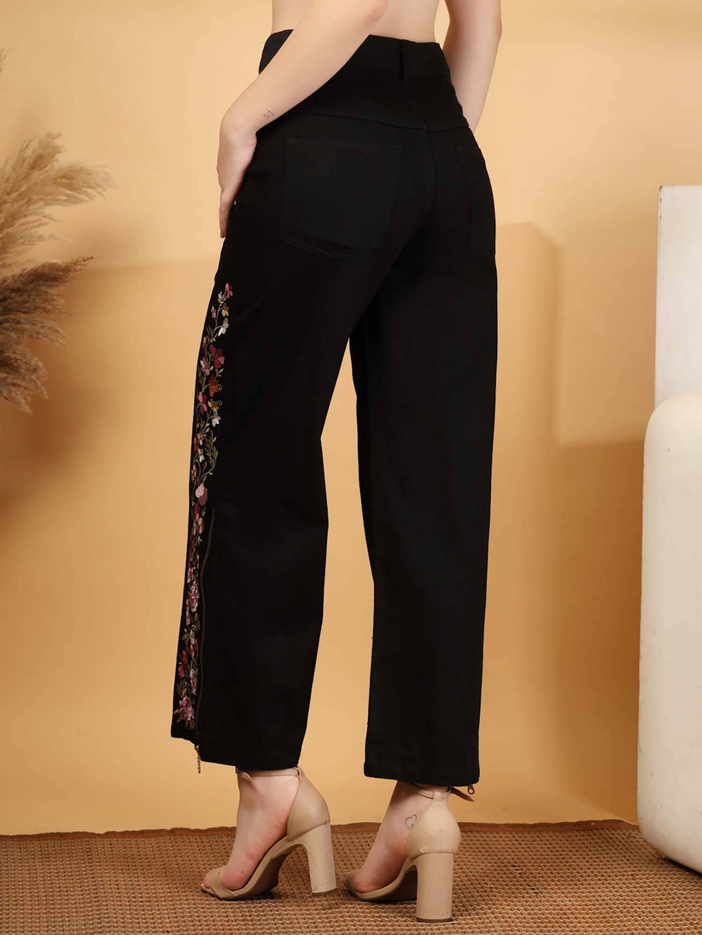 Embroidered Wide Leg Black Jeans | BG78 - view 2