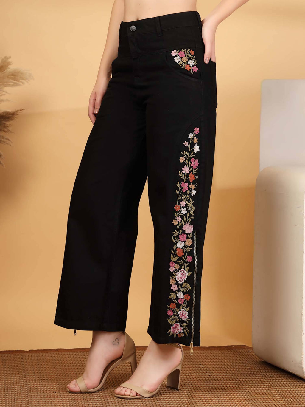 Embroidered Wide Leg Black Jeans | BG78 - view 3