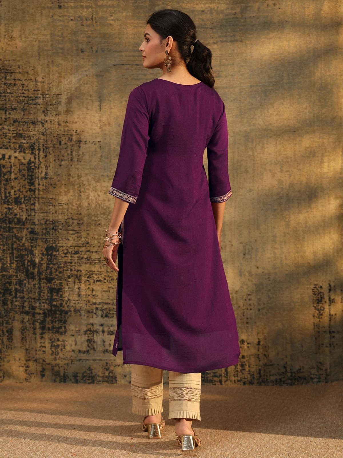 Red Embroidered Silk Blend Kurta | KDG - view 16