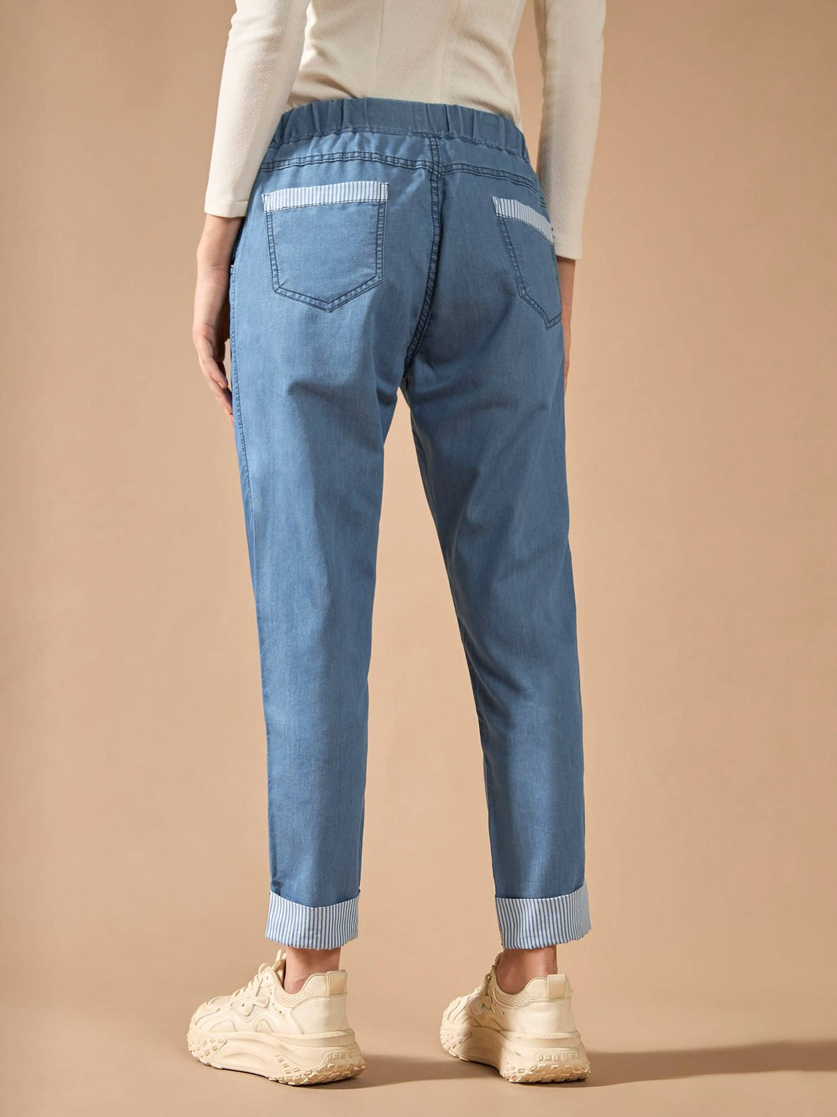 Women Blue High Rise Regular Stretchable Denim Jeans | RF89 - view 3
